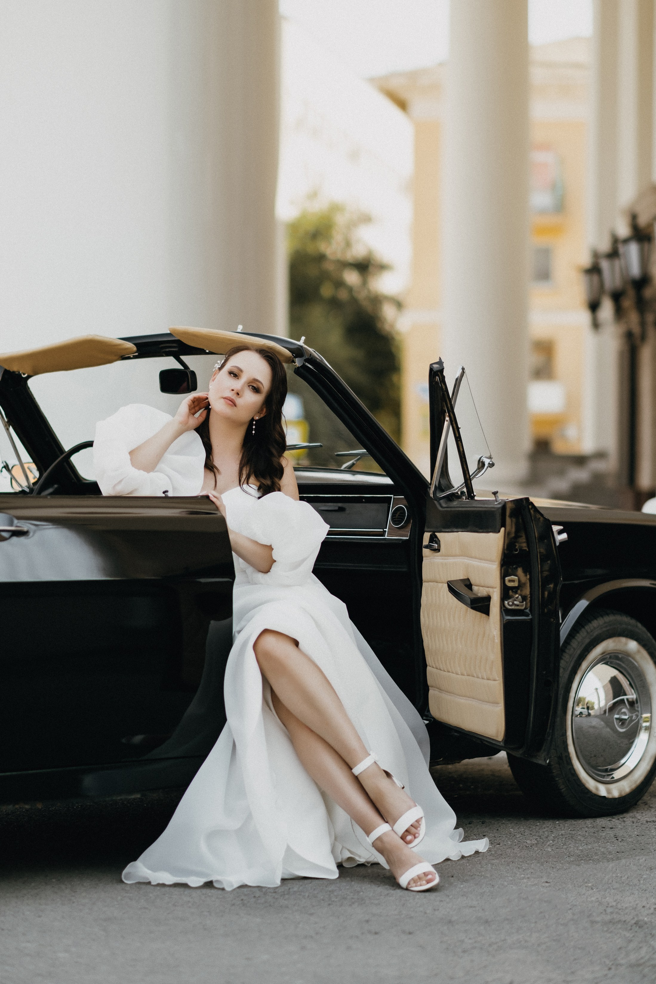 Свадебная съемка с машиной Волгоград. Свадебный и семейный фотограф в Волгограде Кристина Иванова