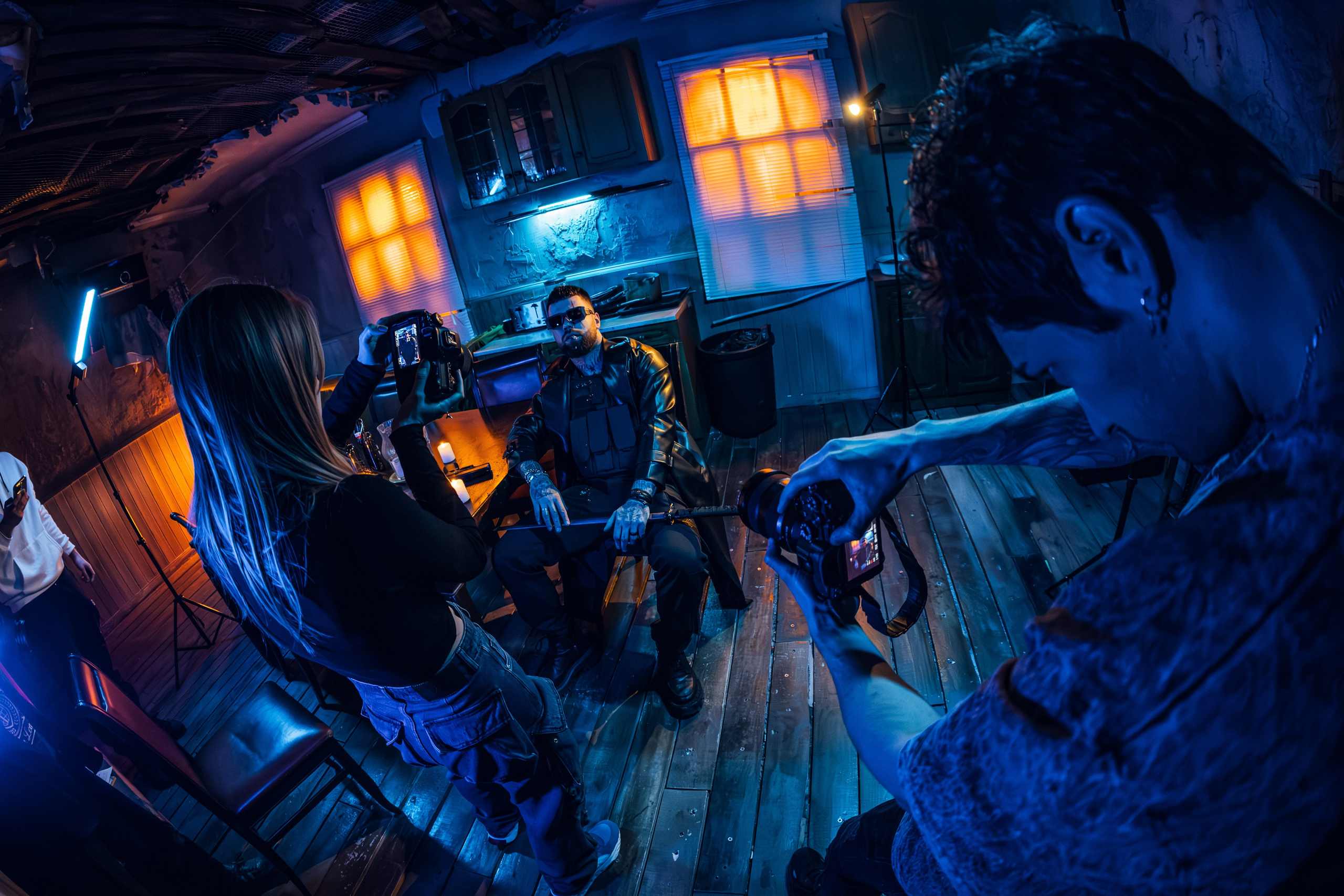 Бэкстейджи. Страница