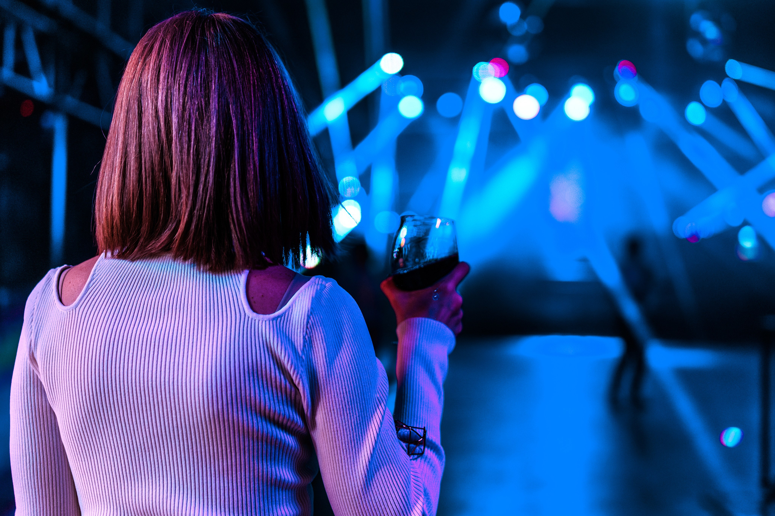 24.01.25 White party. Репортажный фотограф Екатеринбург | Яркий, качественный репортаж | Концерты, клубы, репортаж, праздники, корпоративы