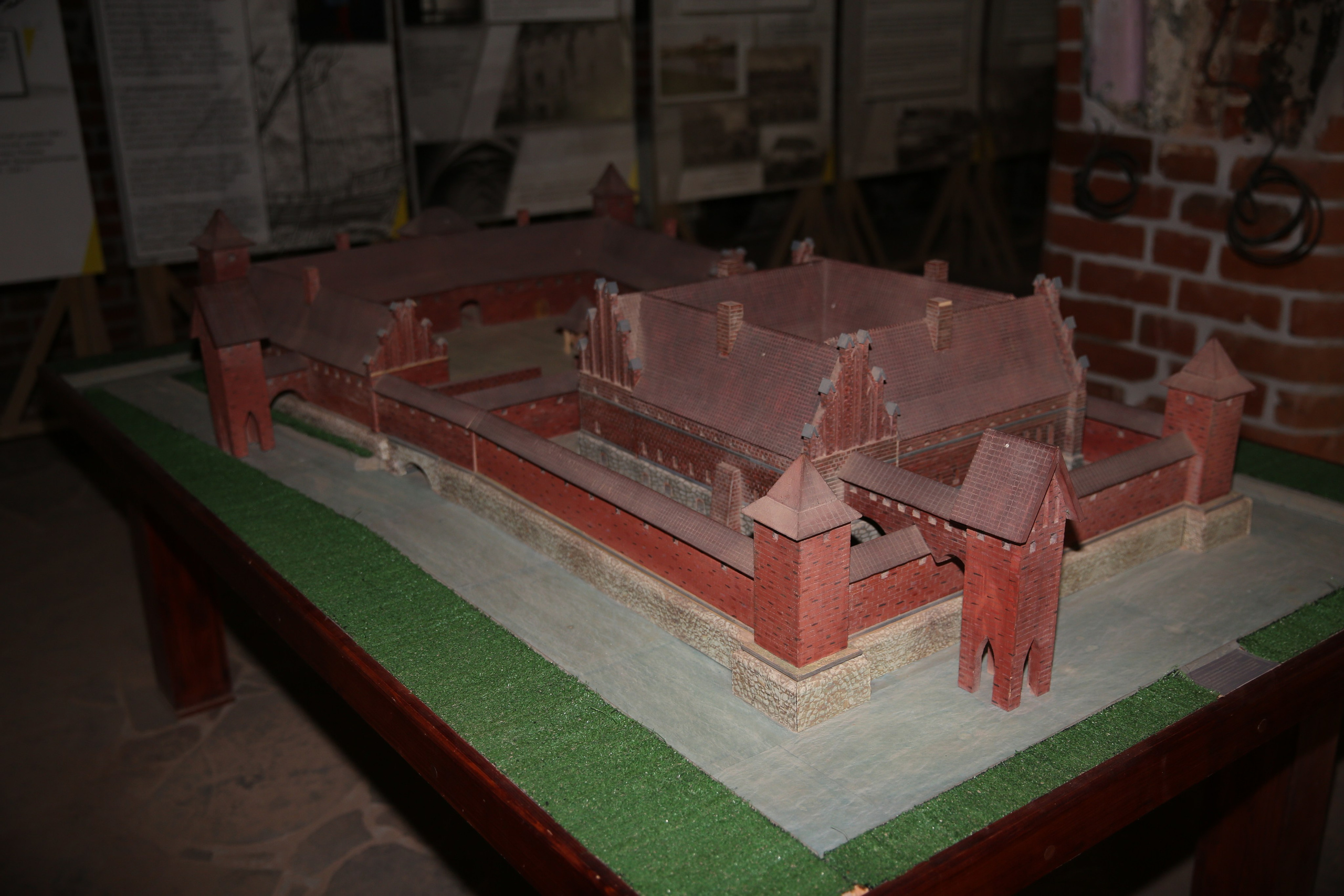 Замок Тапиау