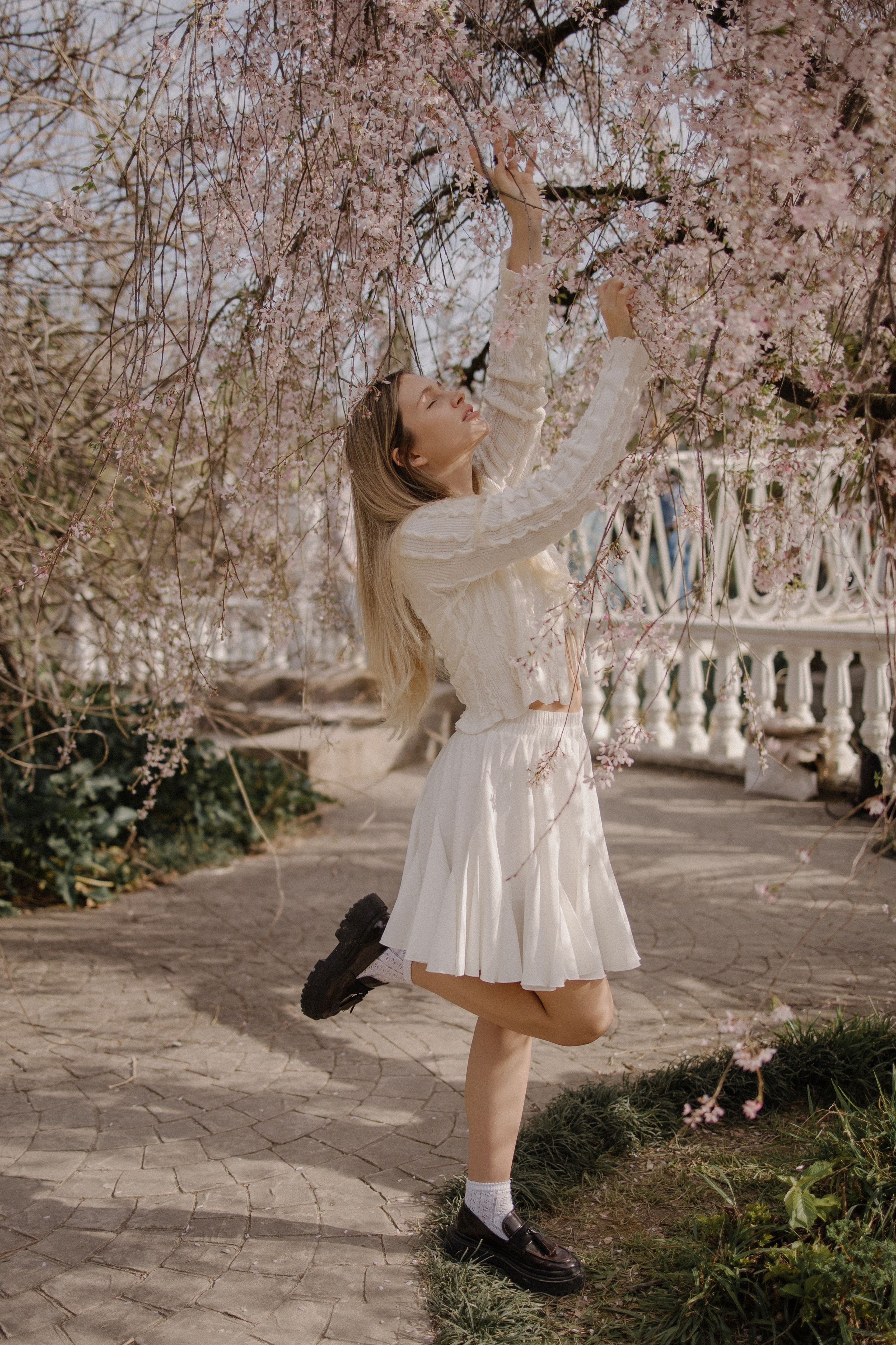 Света в сакуре. Фотограф Сочи Адлер Сириус Красная поляна Олеся Минив