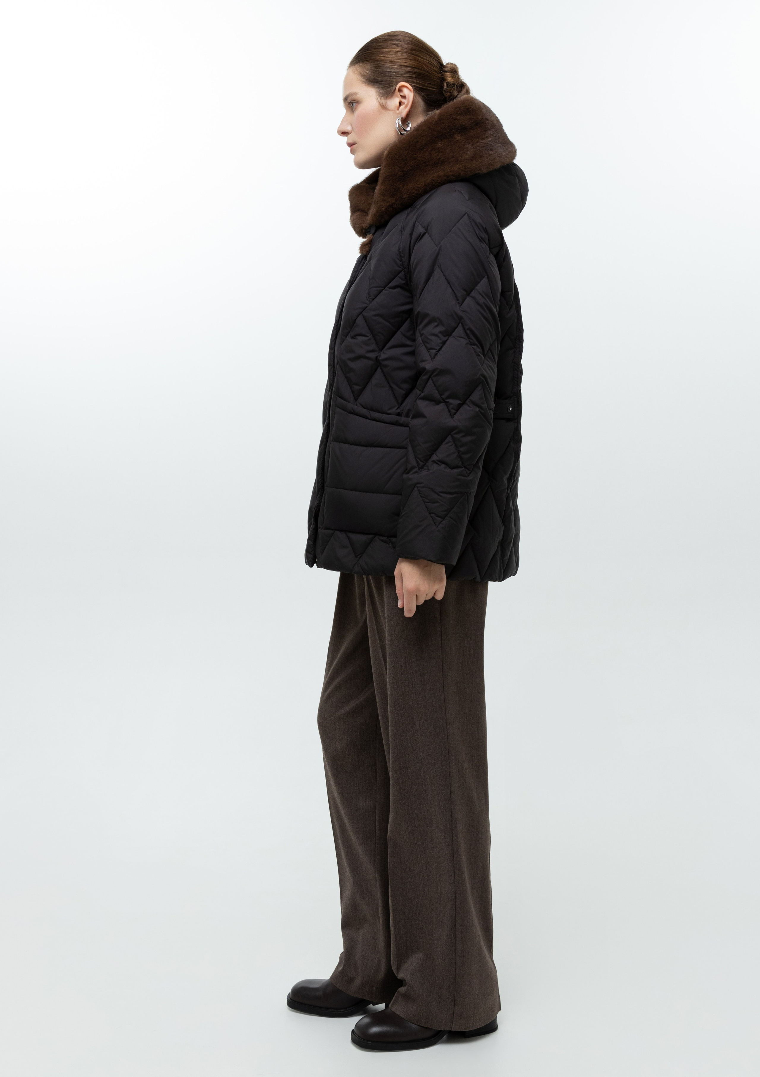 Каталог. Верхняя одежда + трикотаж бренда. 4ч,. Визажист для брендов, Фэшн продюсер Олеся Глушкова