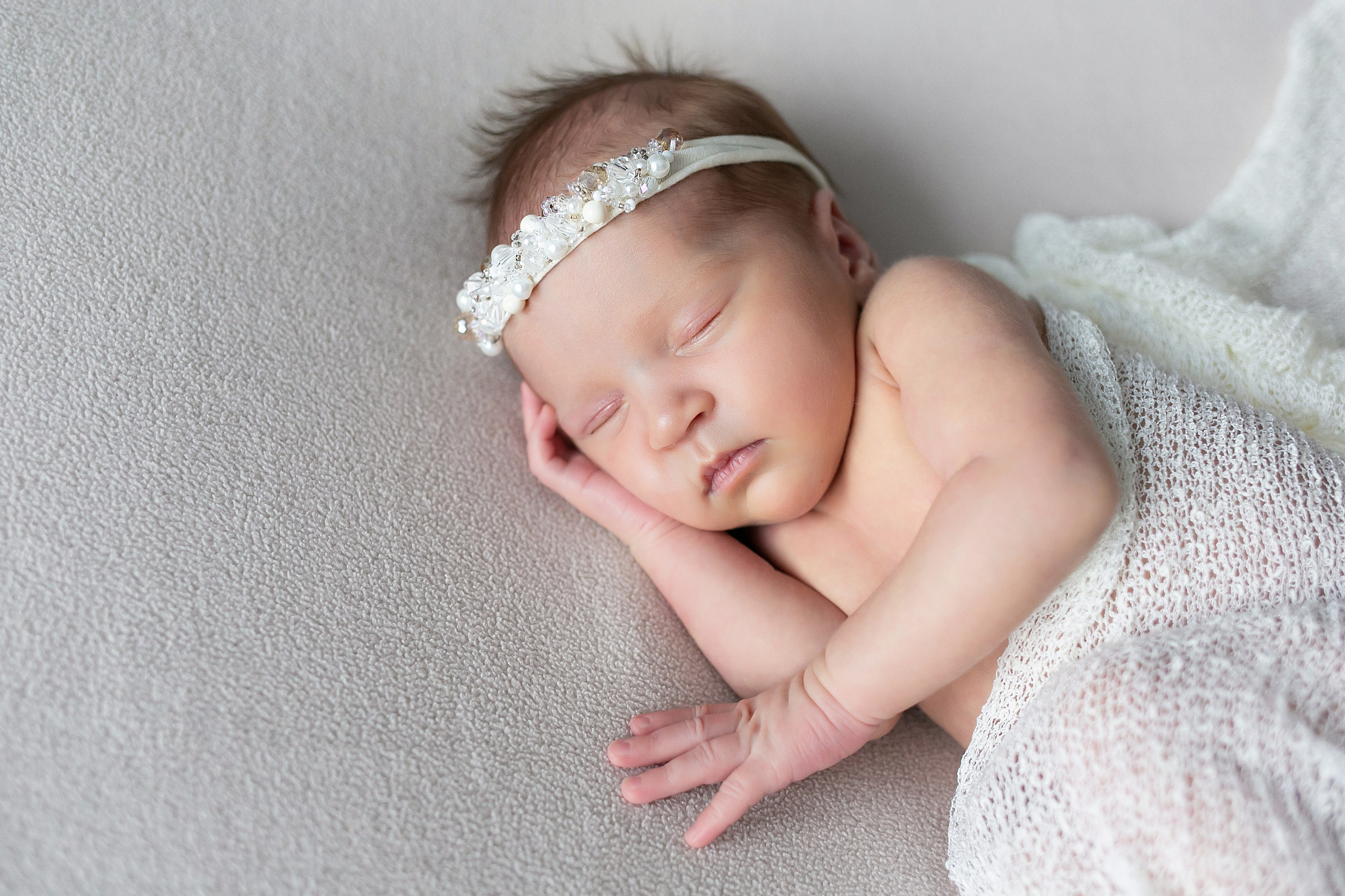 New born Аня. Фотограф новорожденных и семейный фотограф НСО г. Бердск Марина Львова