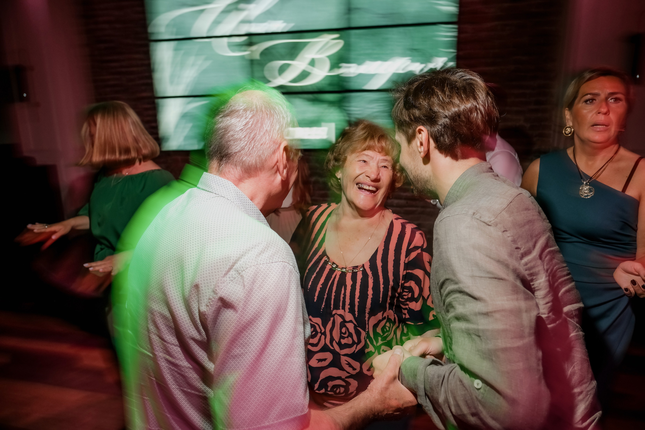 Свадебный фотограф в Омске Николай Рождественский. Профессиональный фотограф Николай Рождественский. Москва, Омск, Тюмень