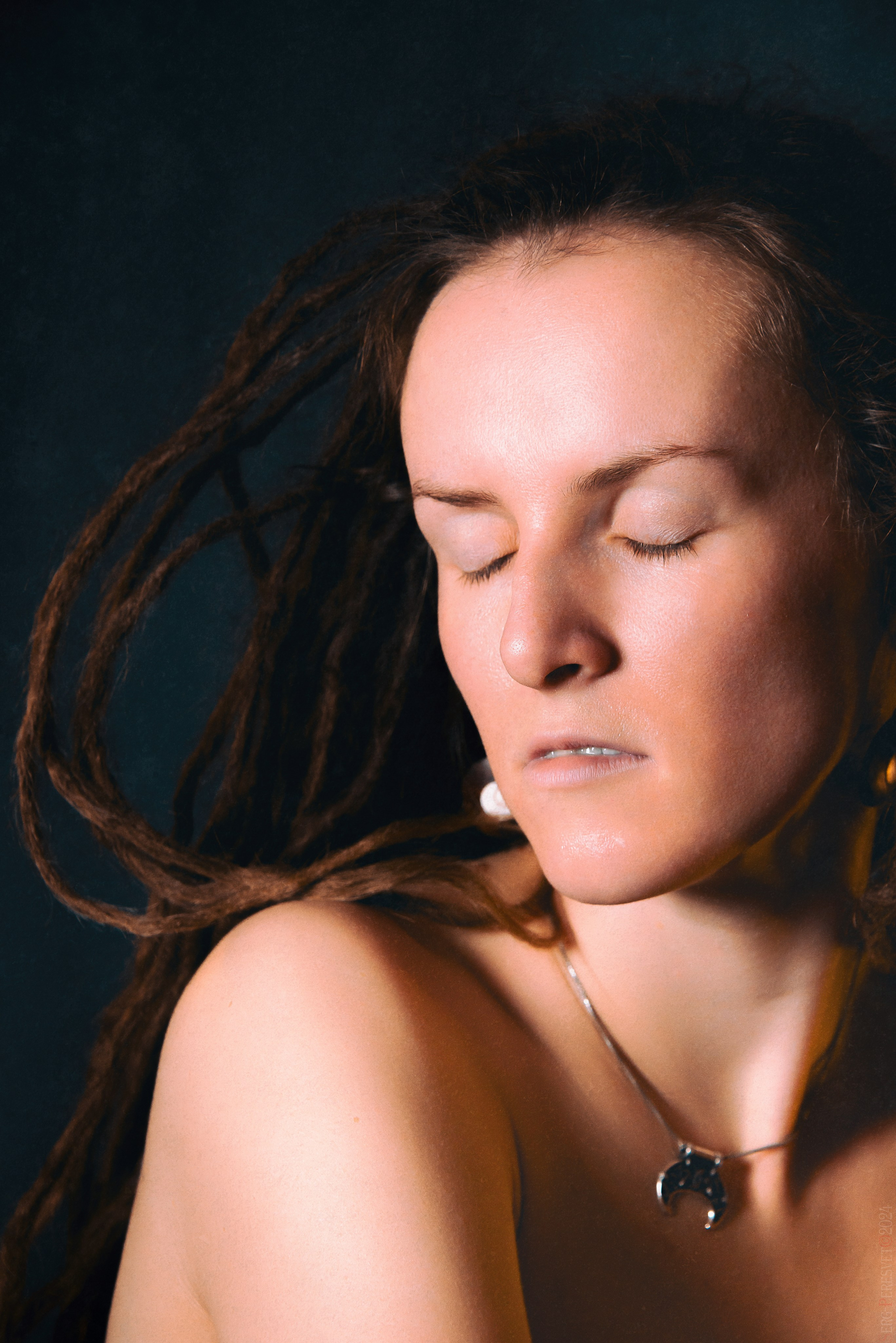 Photo session in a studio for girls in Moscow - photographer Peresvet. Your photographer for a holiday in Moscow, Ramenskoye, Zhukovsky, Lyub