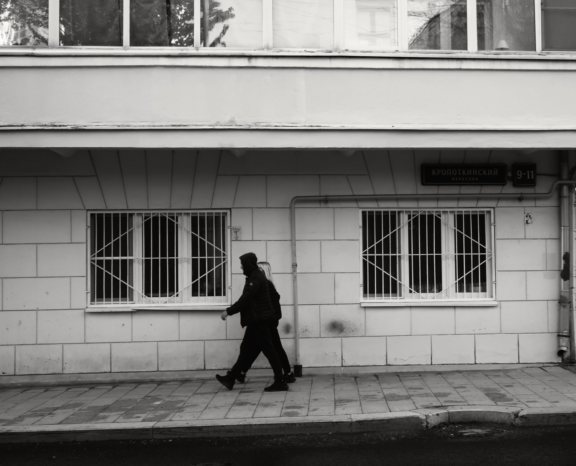 Синхронная походка.