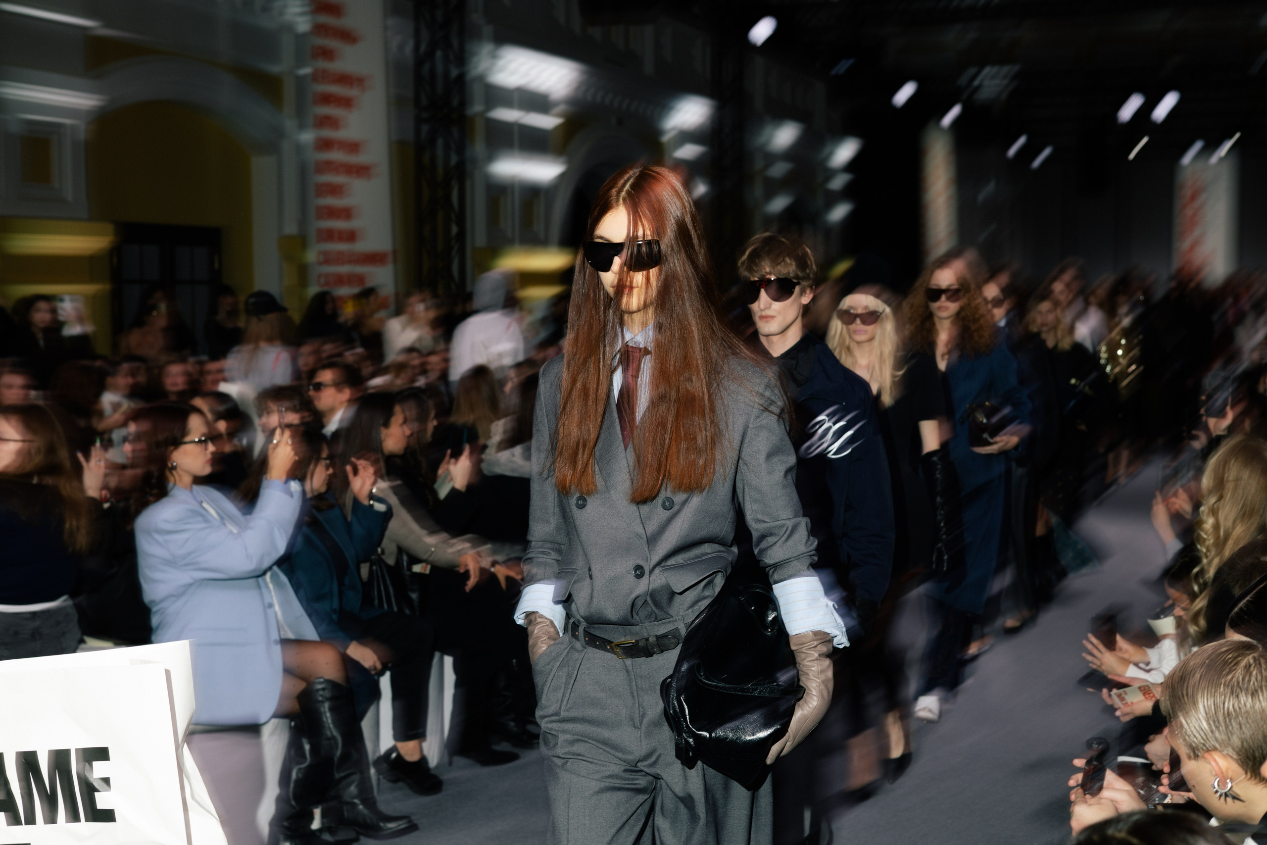 FASHION SHOW. Nikeli.mag