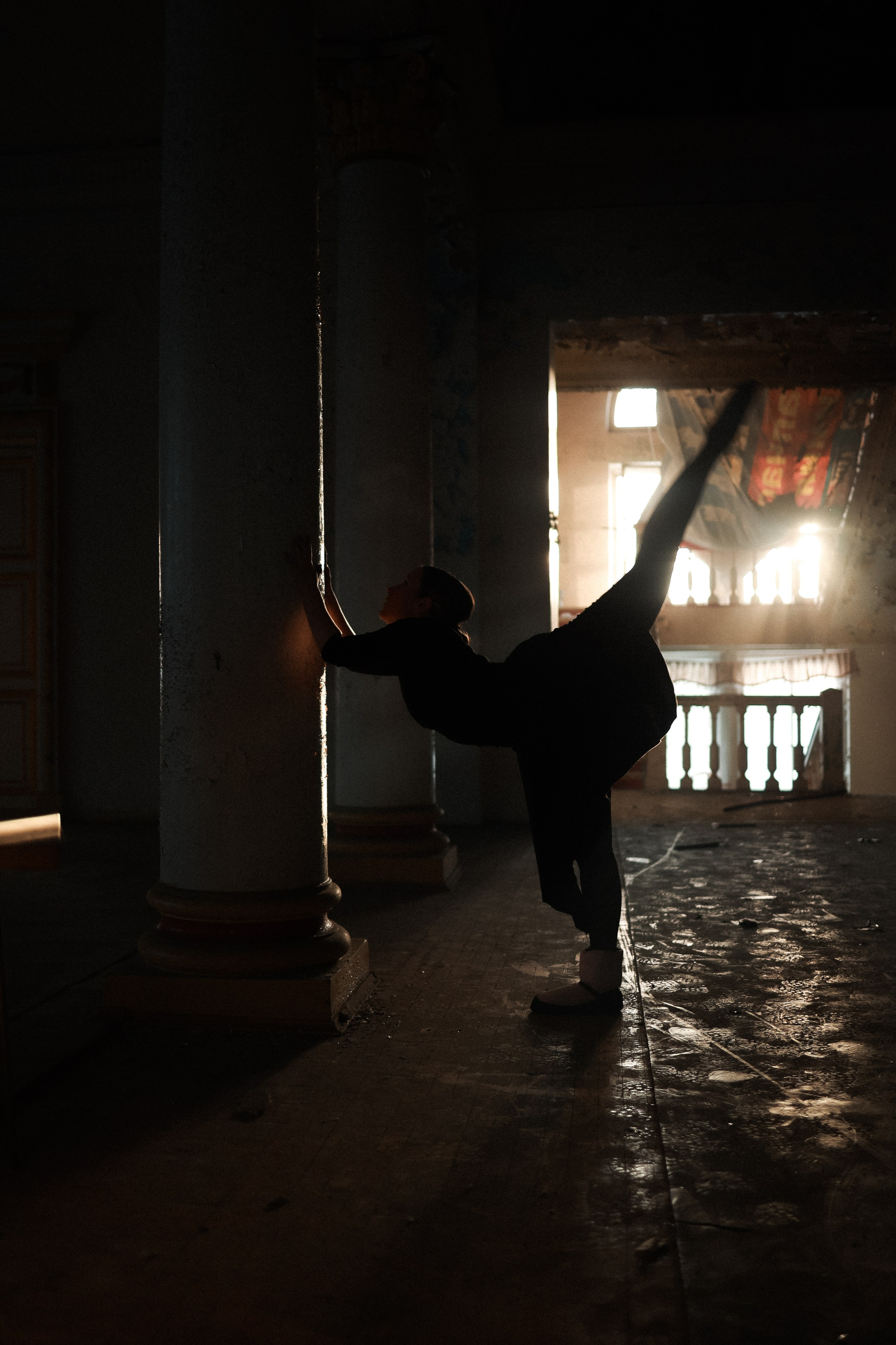 Проект в заброшенном ДК. Семейный свадебный фотограф Семен Егоров