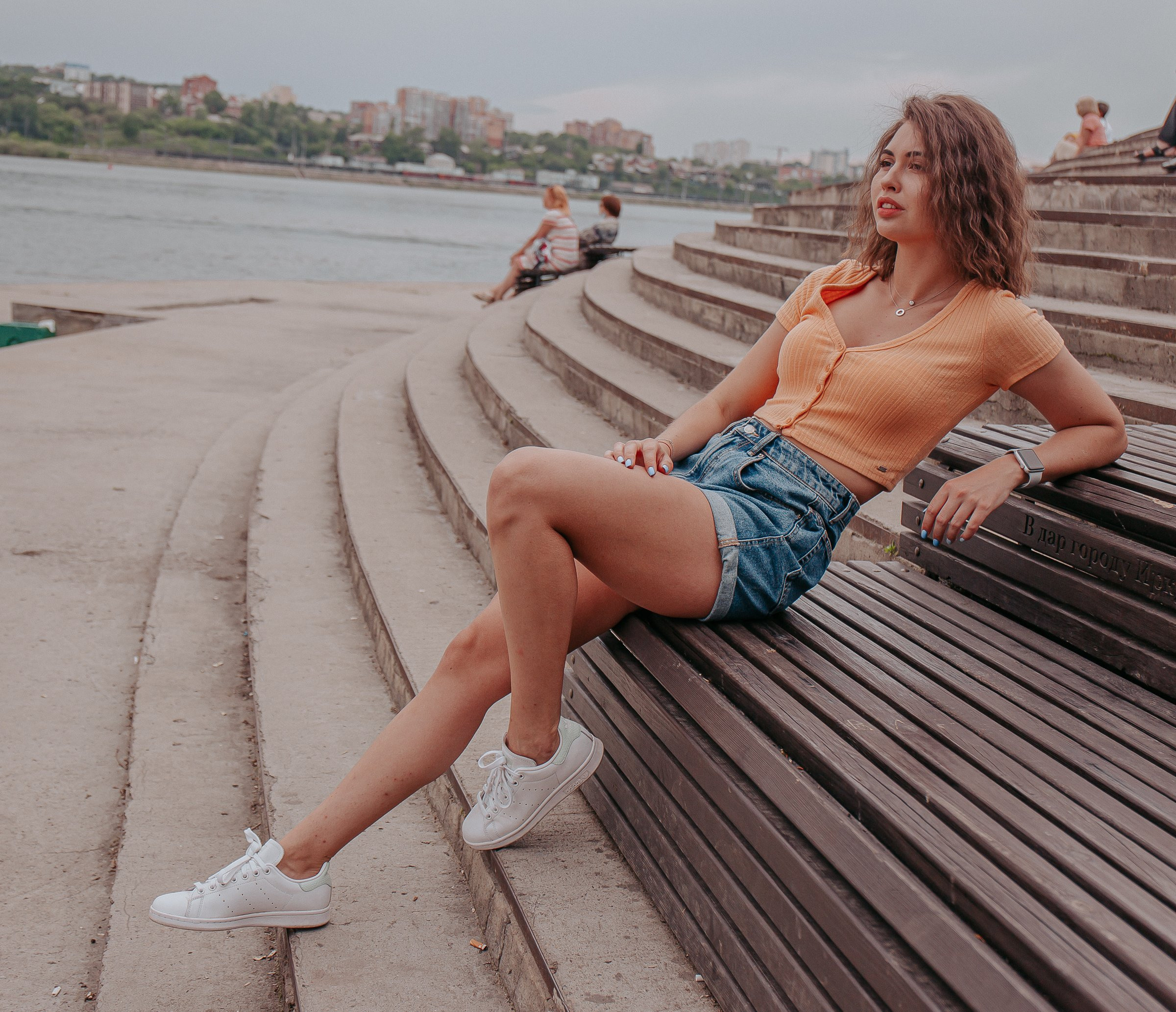 Набережная. Для тех, кто не ждёт удачи, а создаёт её. Каждая фотосессия — это твой момент, твой стиль, твой успех. 📸