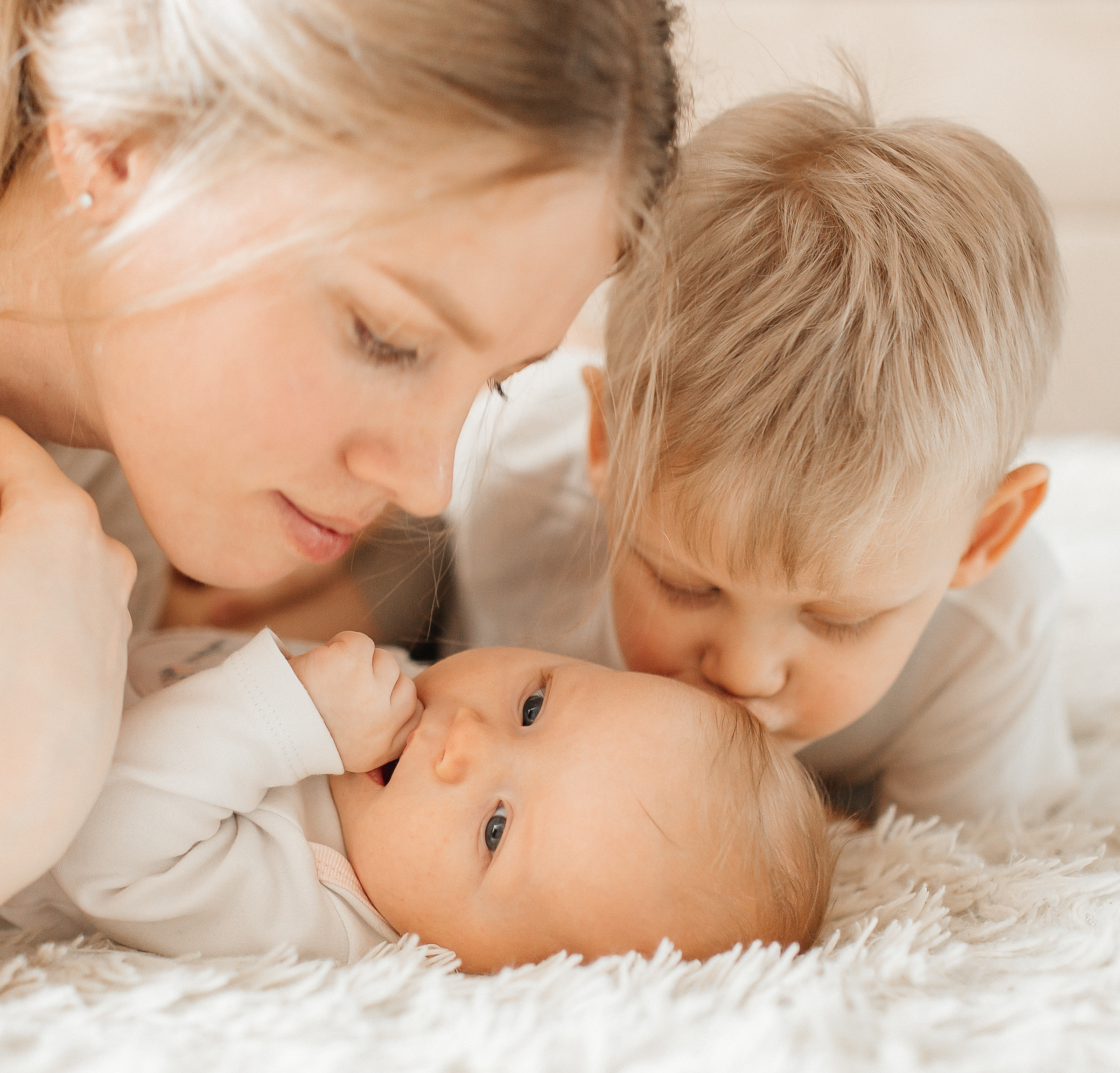 Анюта. Для тех, кто не ждёт удачи, а создаёт её. Каждая фотосессия — это твой момент, твой стиль, твой успех. 📸