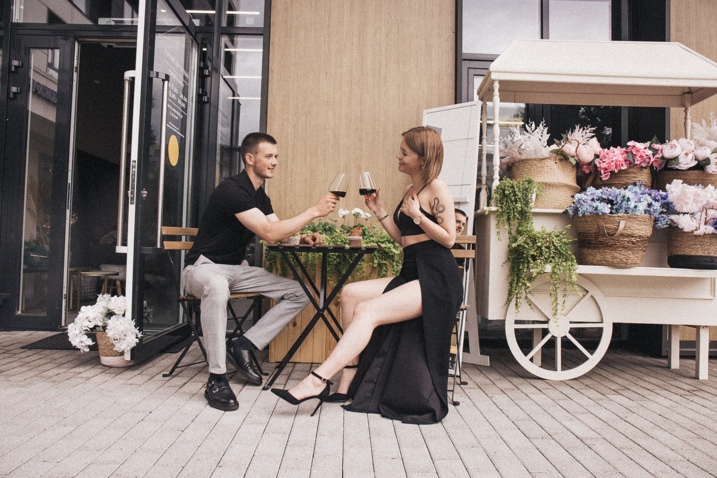 Годовщина. Для тех, кто не ждёт удачи, а создаёт её. Каждая фотосессия — это твой момент, твой стиль, твой успех. 📸