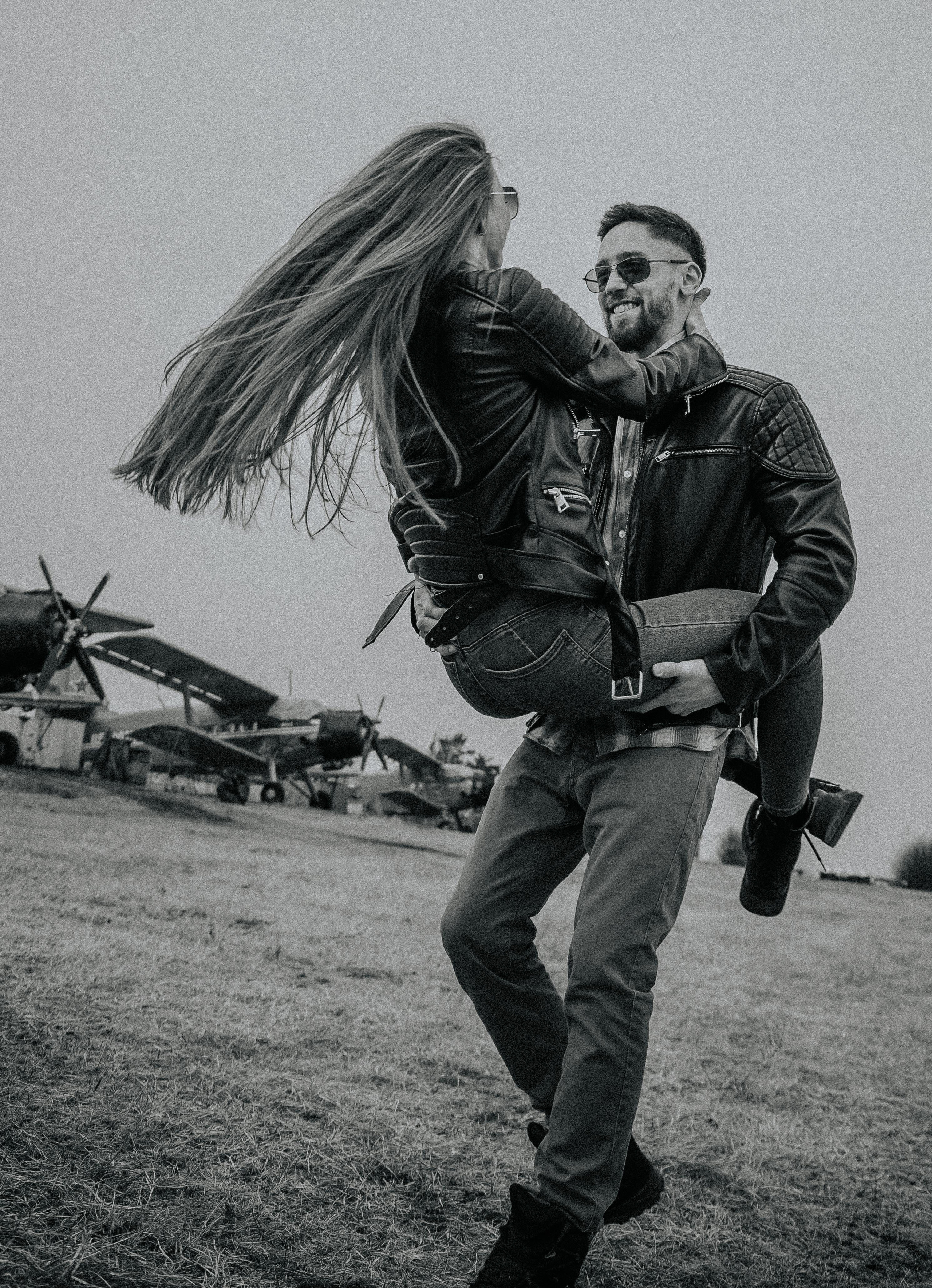 Аэропорт. Для тех, кто не ждёт удачи, а создаёт её. Каждая фотосессия — это твой момент, твой стиль, твой успех. 📸