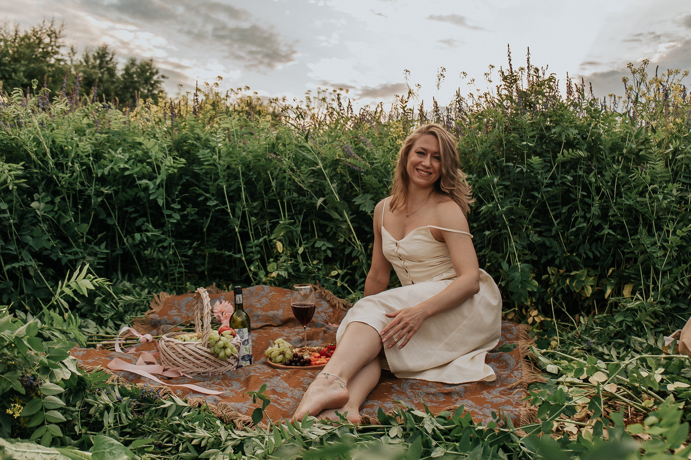 Женя. Для тех, кто не ждёт удачи, а создаёт её. Каждая фотосессия — это твой момент, твой стиль, твой успех. 📸