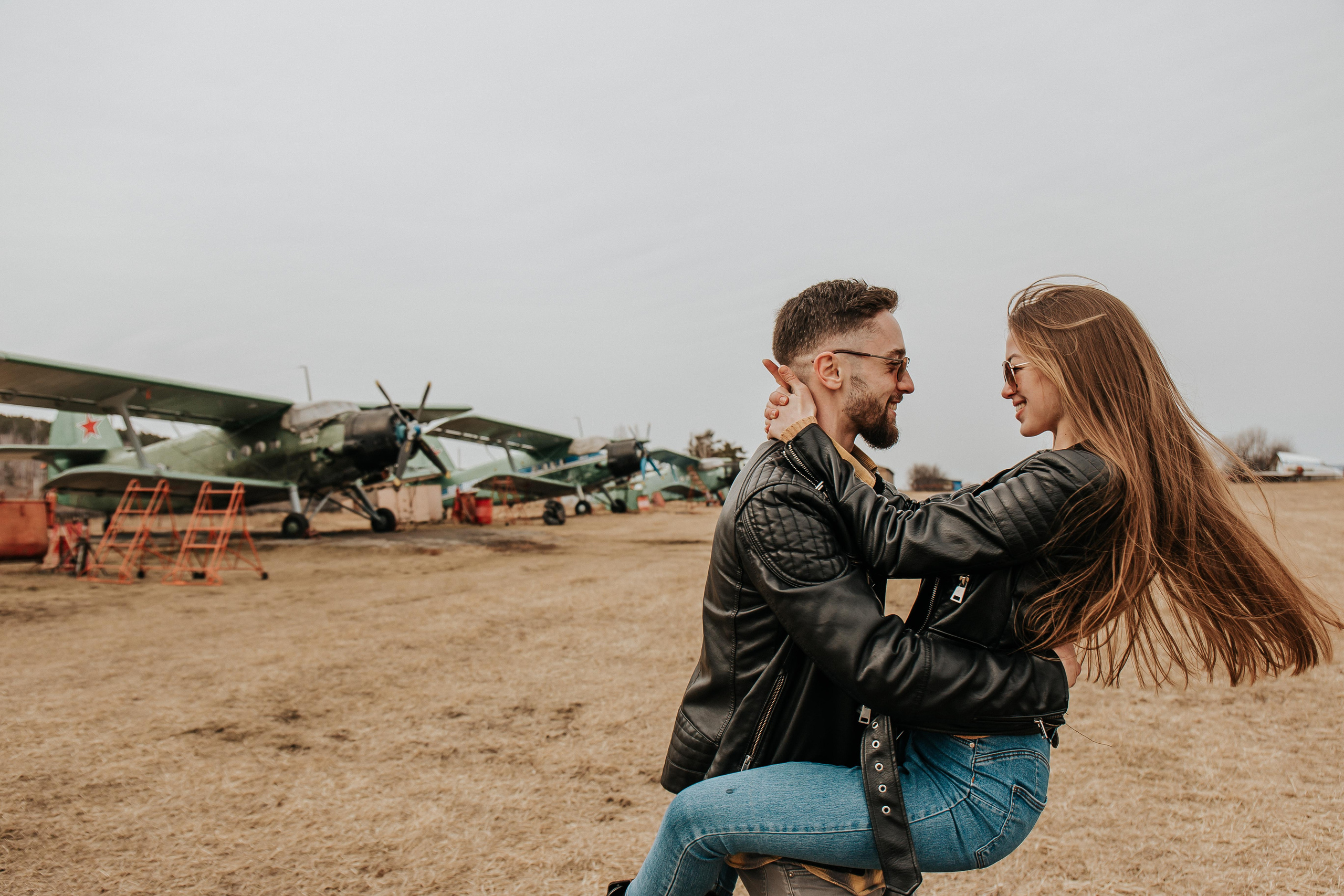 Аэропорт. Для тех, кто не ждёт удачи, а создаёт её. Каждая фотосессия — это твой момент, твой стиль, твой успех. 📸