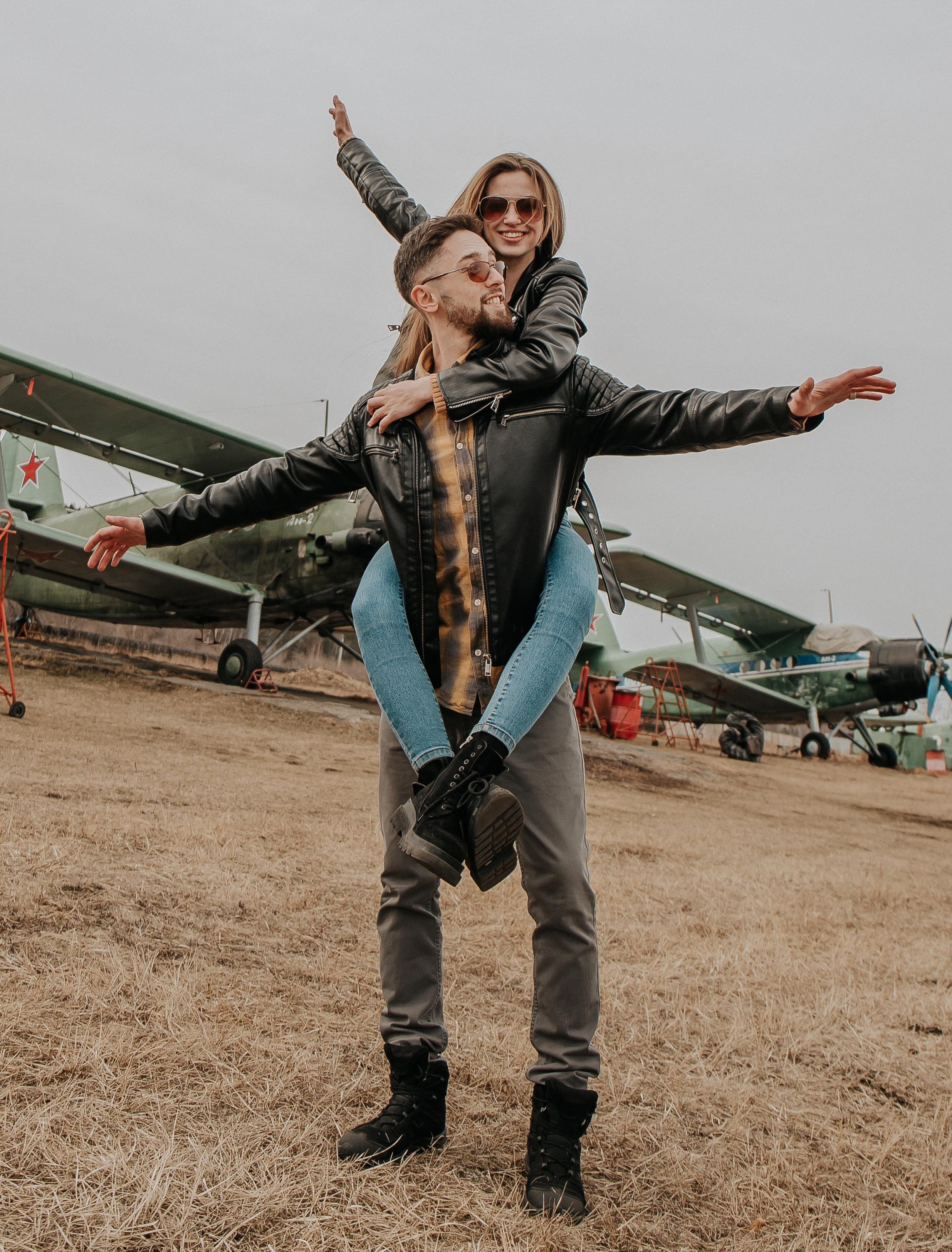 Аэропорт. Для тех, кто не ждёт удачи, а создаёт её. Каждая фотосессия — это твой момент, твой стиль, твой успех. 📸