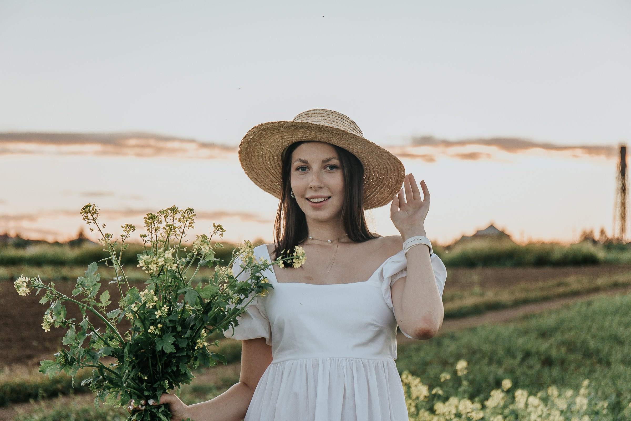 Надя. Для тех, кто не ждёт удачи, а создаёт её. Каждая фотосессия — это твой момент, твой стиль, твой успех. 📸