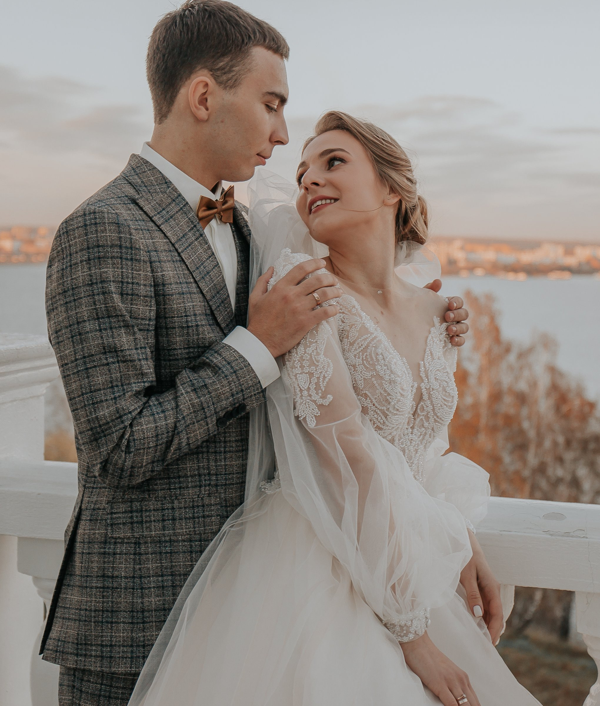 Владимир и Розалина. Для тех, кто не ждёт удачи, а создаёт её. Каждая фотосессия — это твой момент, твой стиль, твой успех. 📸