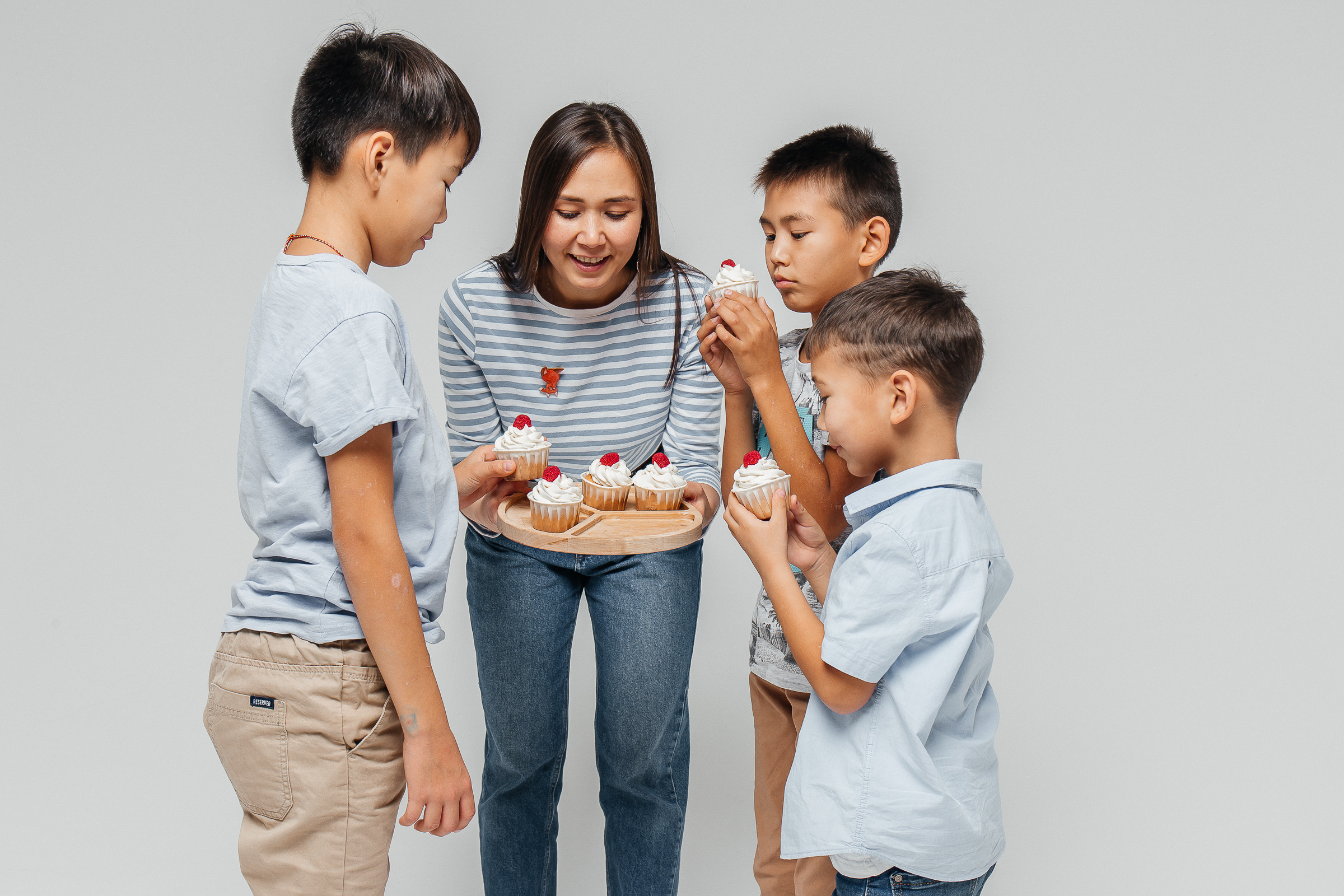 Циклорама. Для тех, кто не ждёт удачи, а создаёт её. Каждая фотосессия — это твой момент, твой стиль, твой успех. 📸