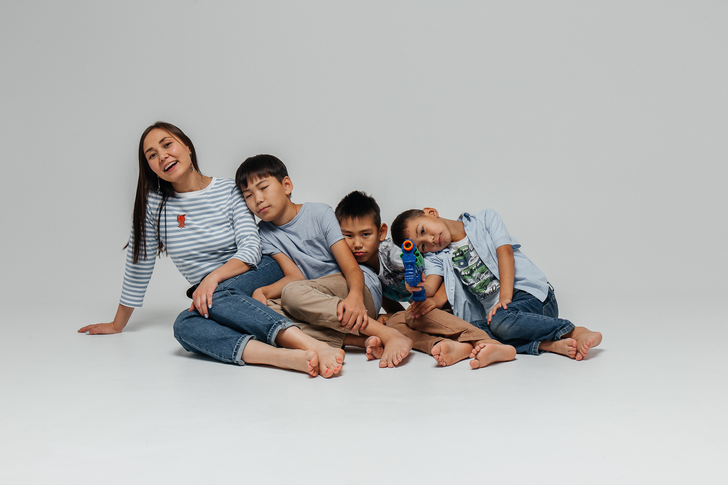 Циклорама. Для тех, кто не ждёт удачи, а создаёт её. Каждая фотосессия — это твой момент, твой стиль, твой успех. 📸