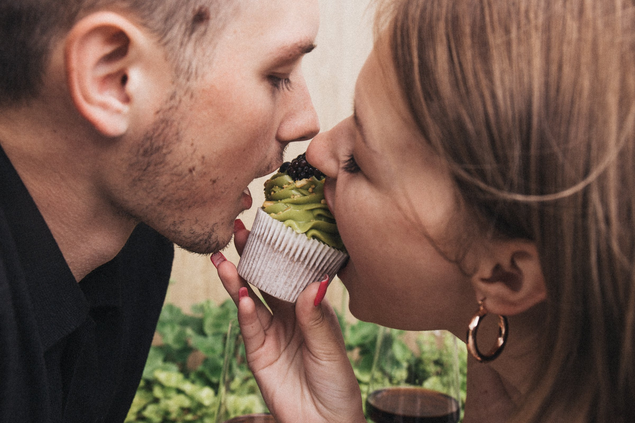 Годовщина. Для тех, кто не ждёт удачи, а создаёт её. Каждая фотосессия — это твой момент, твой стиль, твой успех. 📸