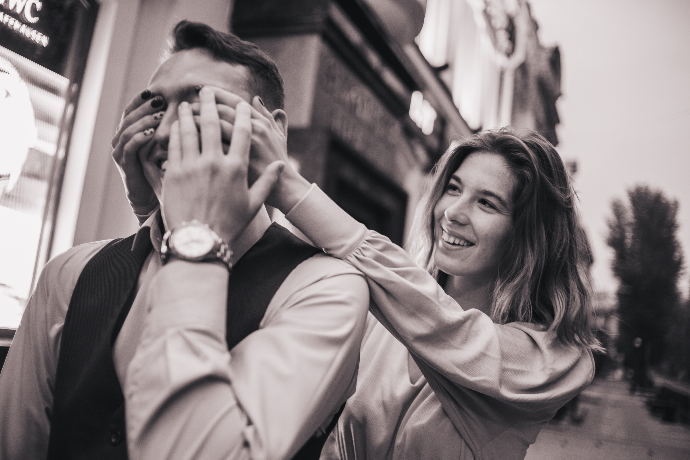 Город. Для тех, кто не ждёт удачи, а создаёт её. Каждая фотосессия — это твой момент, твой стиль, твой успех. 📸