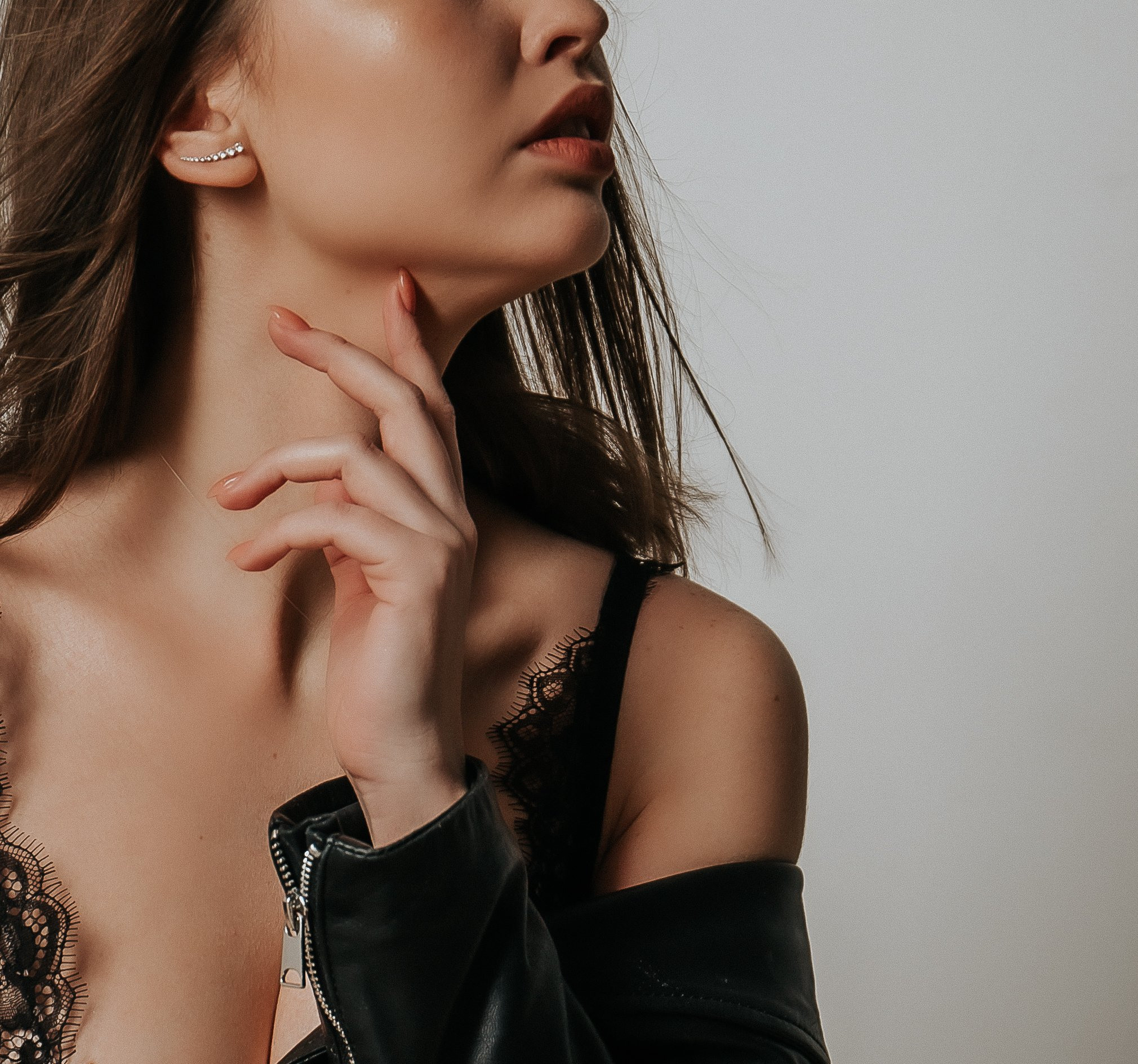 На песке. Для тех, кто не ждёт удачи, а создаёт её. Каждая фотосессия — это твой момент, твой стиль, твой успех. 📸