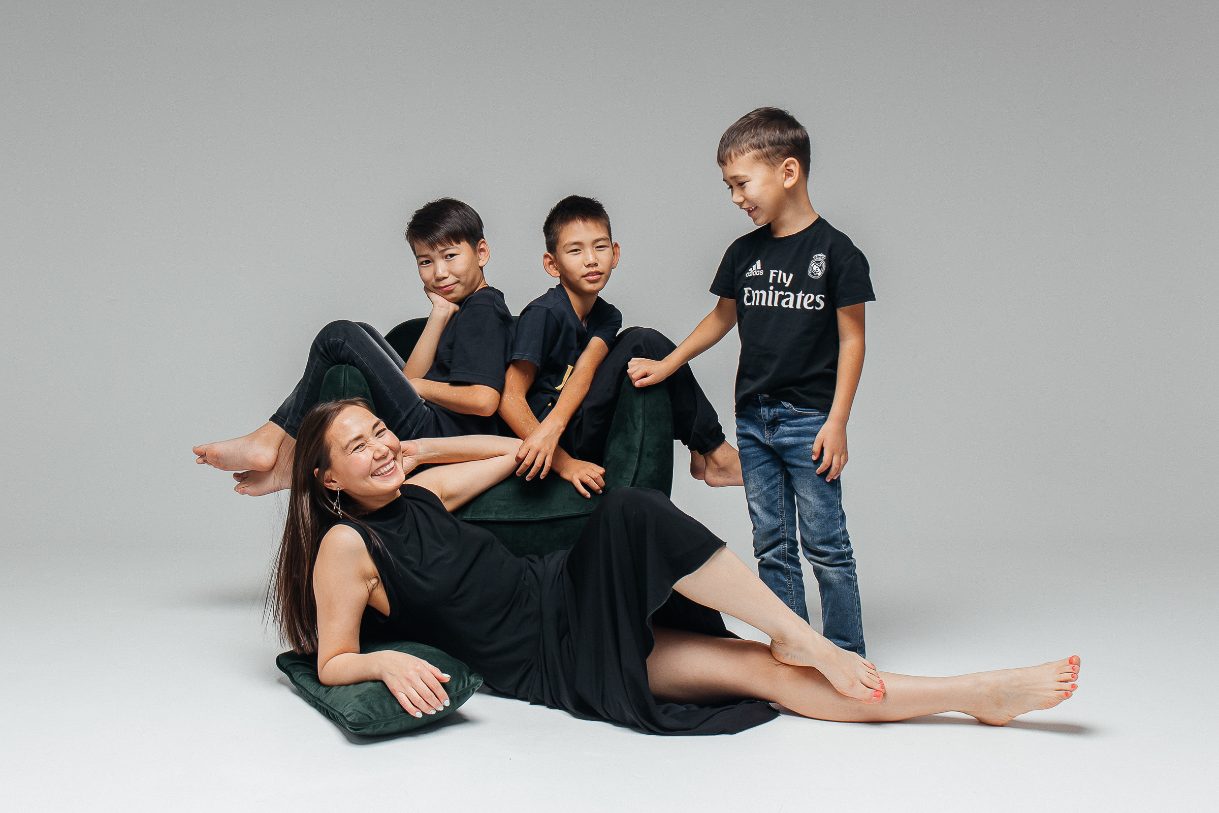 Циклорама. Для тех, кто не ждёт удачи, а создаёт её. Каждая фотосессия — это твой момент, твой стиль, твой успех. 📸