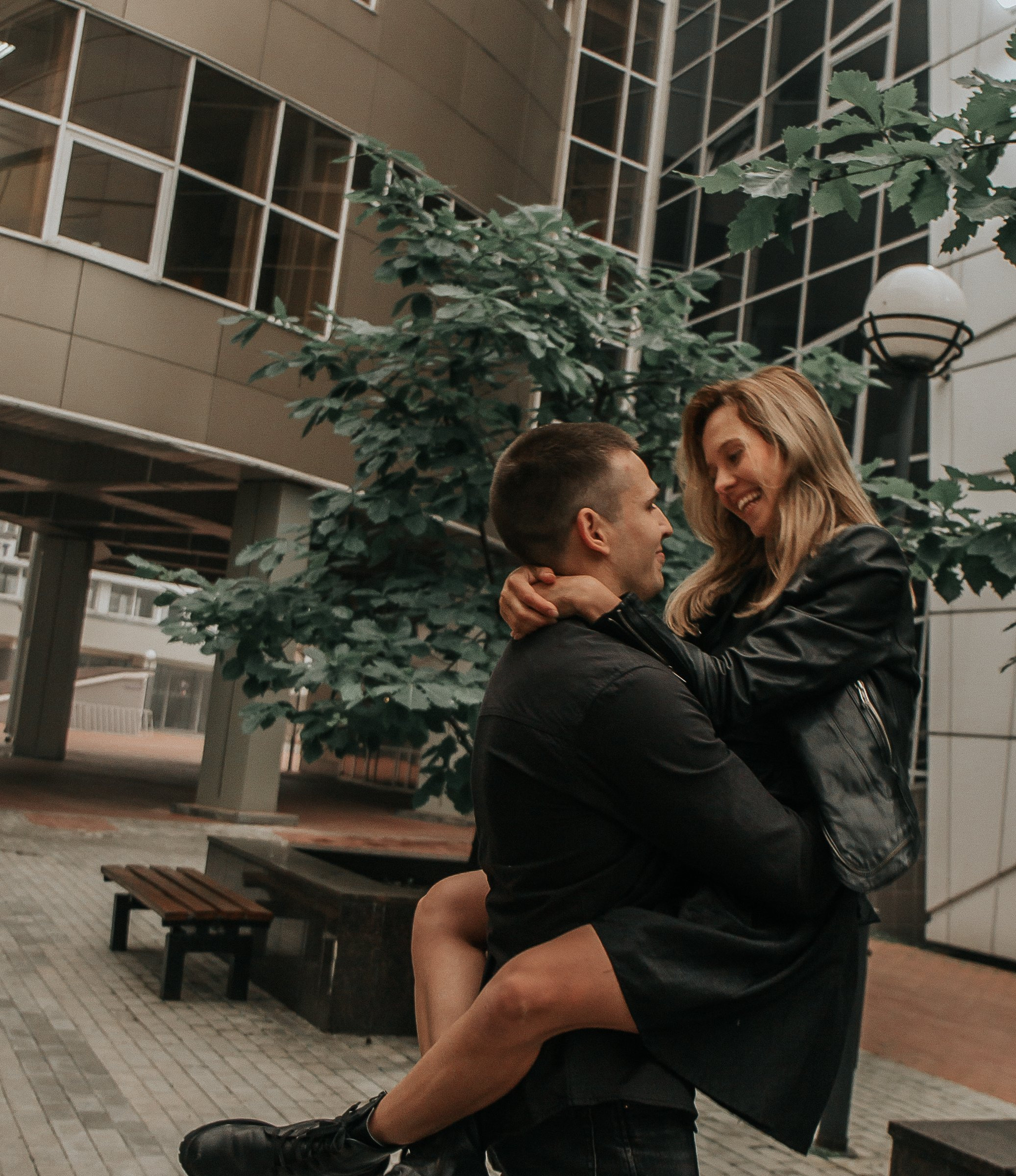 На учебе. Для тех, кто не ждёт удачи, а создаёт её. Каждая фотосессия — это твой момент, твой стиль, твой успех. 📸