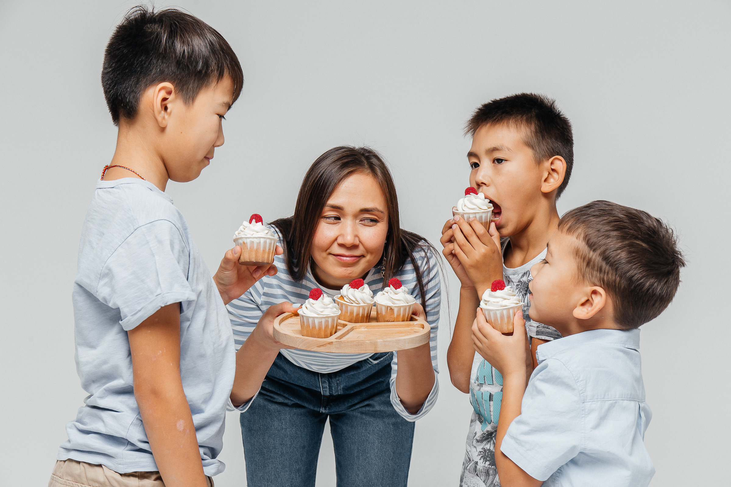 Циклорама. Для тех, кто не ждёт удачи, а создаёт её. Каждая фотосессия — это твой момент, твой стиль, твой успех. 📸