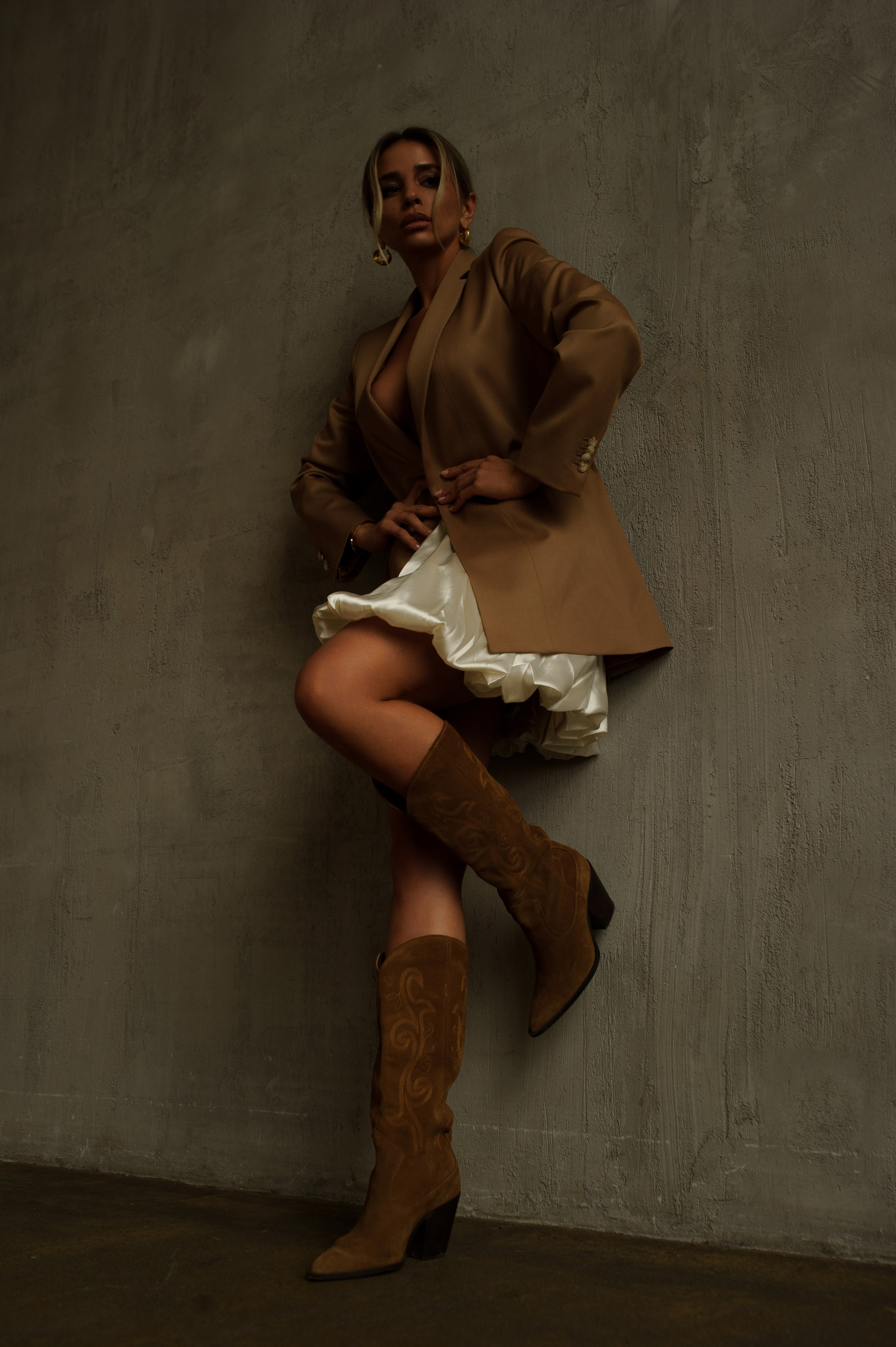 Фотосессия в стиле Old money. Александр Mr.Brass — фотографирую женский портрет в Москве