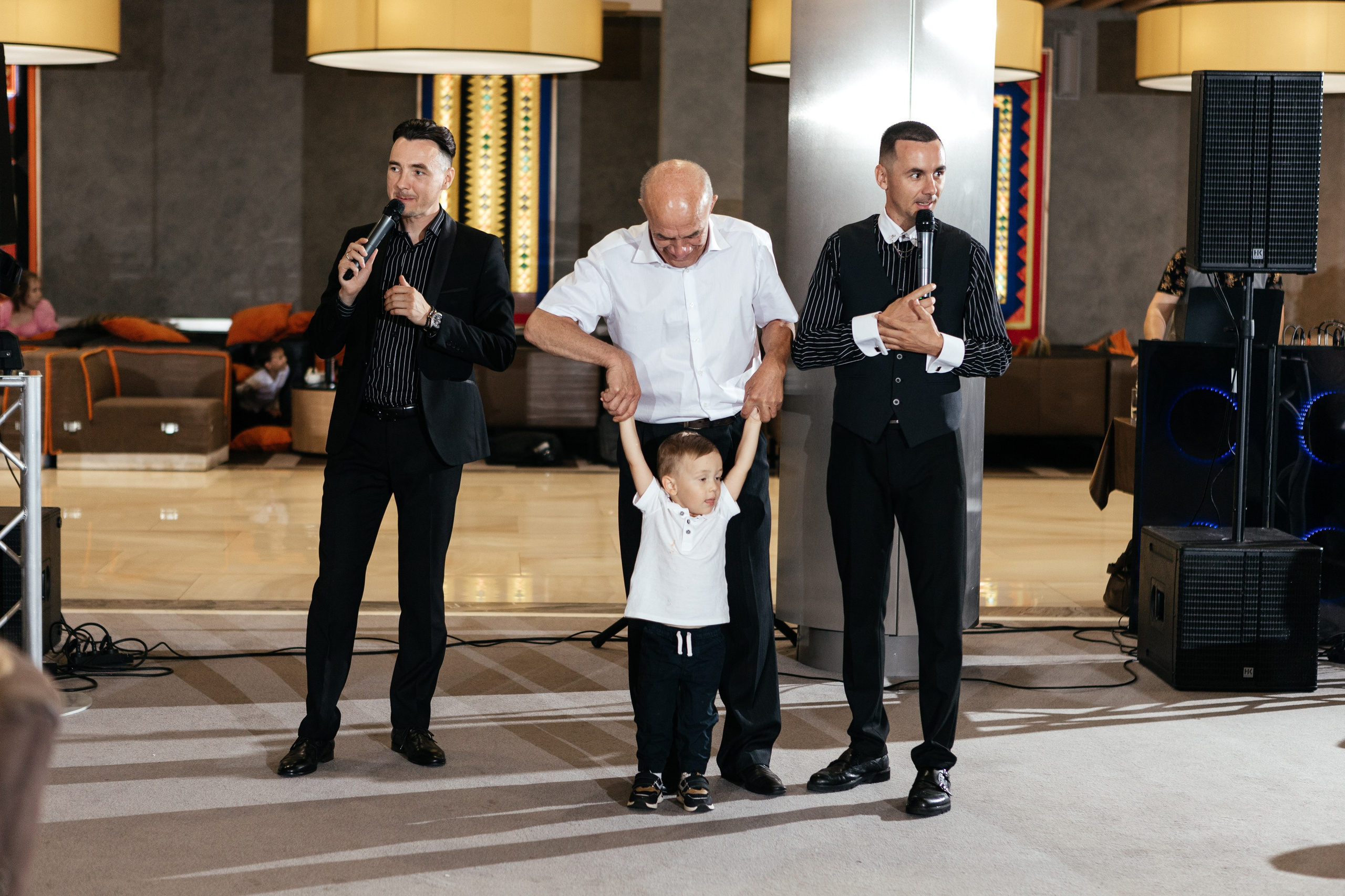 Свадебный фотограф Уфа — Руслан ГабдлисламовЖивые эмоции, красивые кадры, воспоминания на всю жизнь.Работаю по всей Республике Башкортоста. Свадебный фотограф Уфа Руслан Габдлисламов