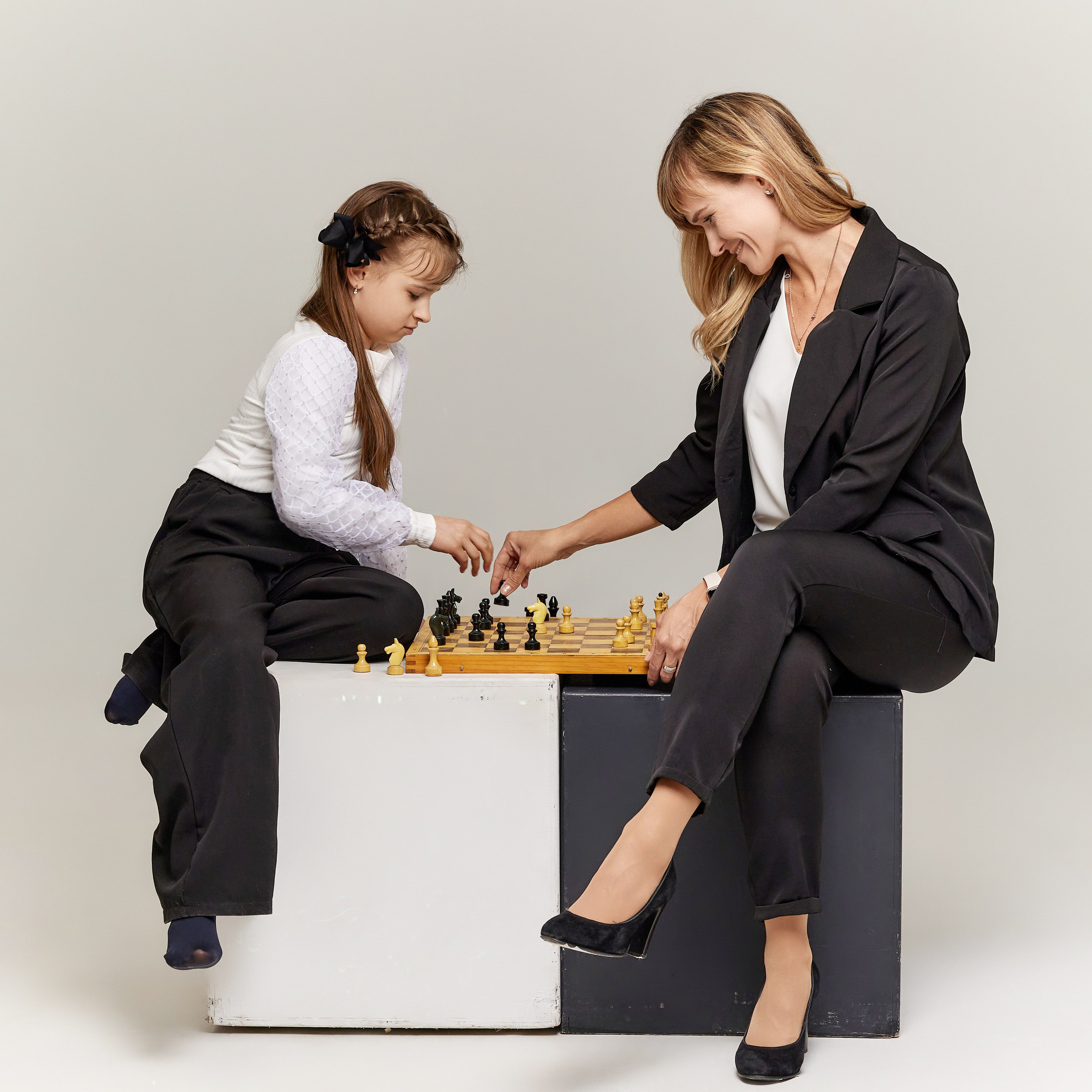 Виктория и Маша