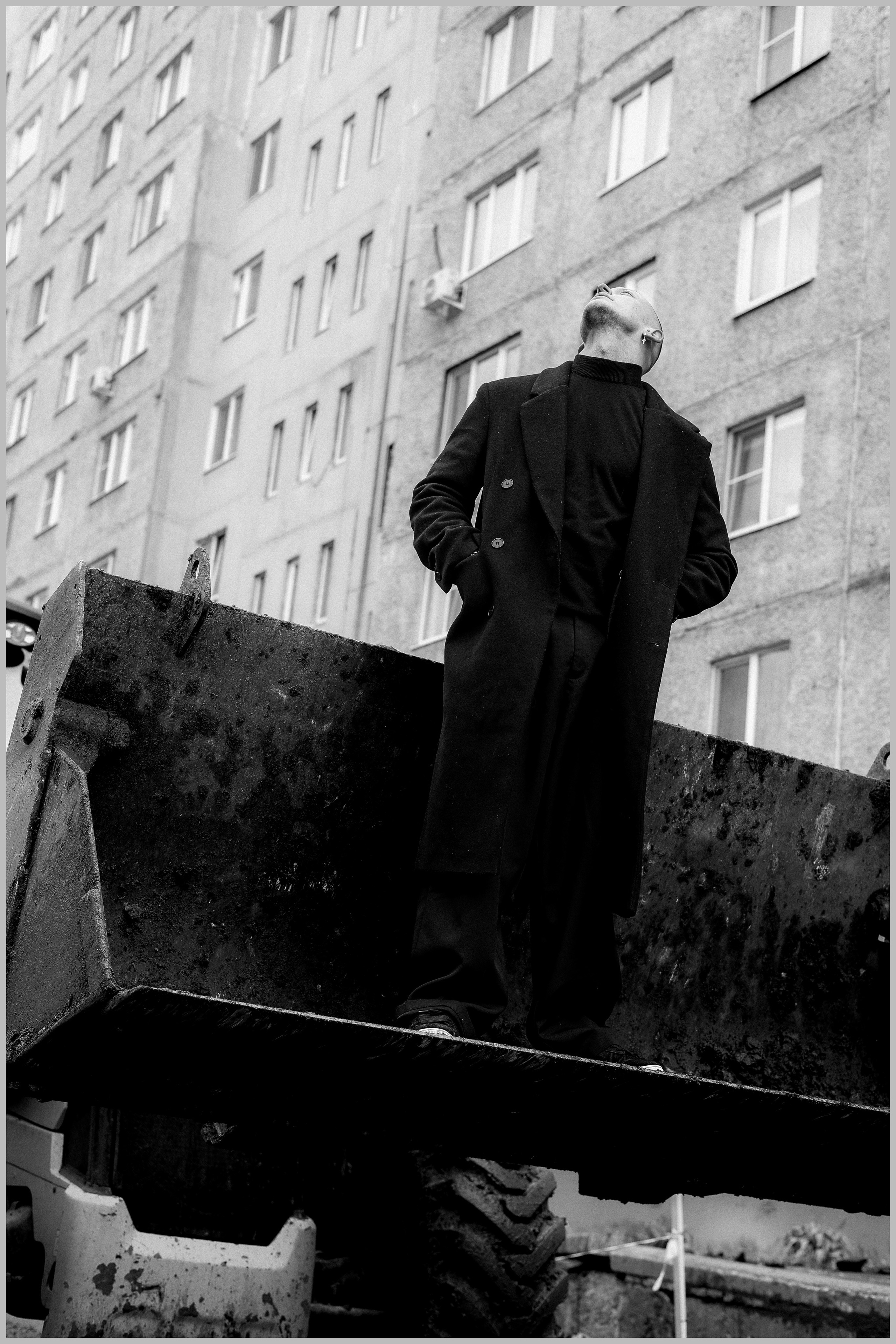 Евгений. Портретный фотограф в Орле. Готовые фото за 3 дня! Помощь в позировании. Советы по организации