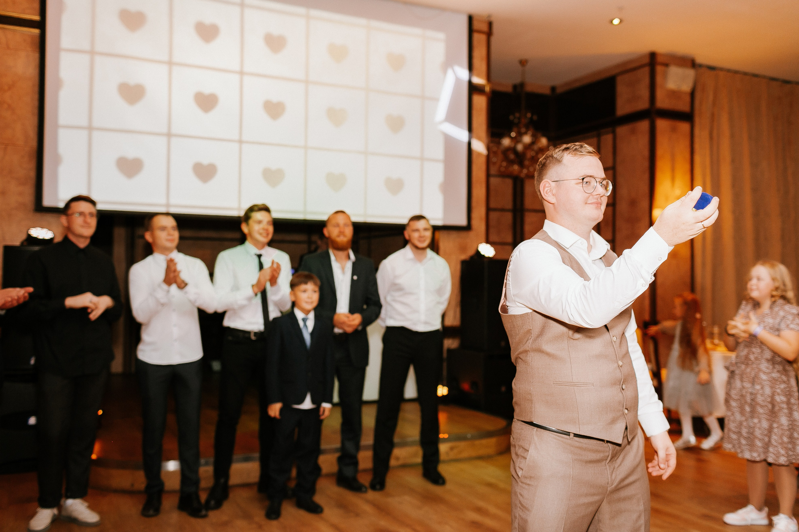 Свадебная осенняя фотосессия Ивана и Лидии в городе. Свадебный и репортажный фотограф в Ярославле и Санкт-Петербурге Роман Микрюков