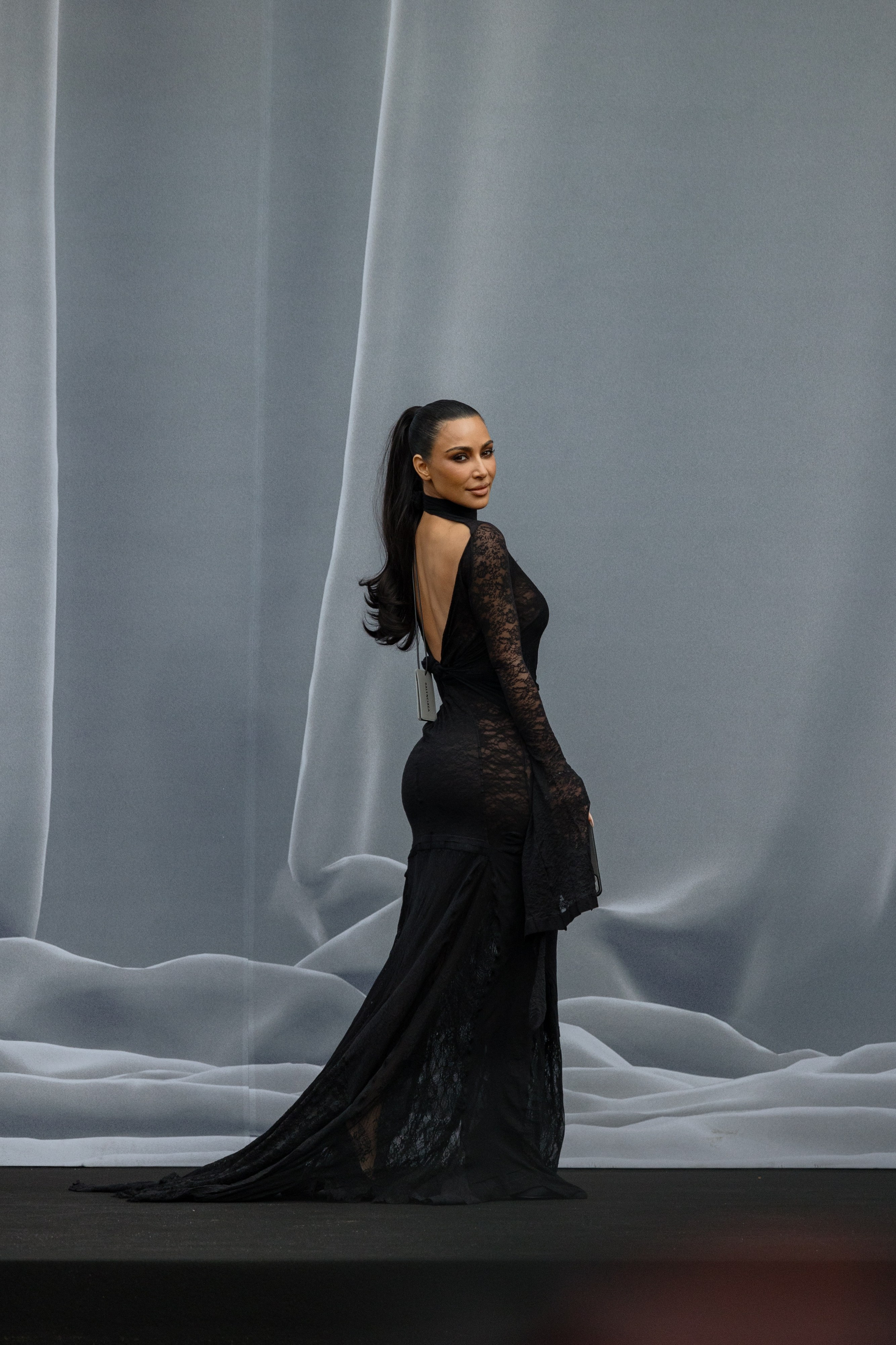 BALENCIAGA PFW WOMENSWEAR FALL-WINTER 24/25. Photographer in Milan Ivan Goncharov