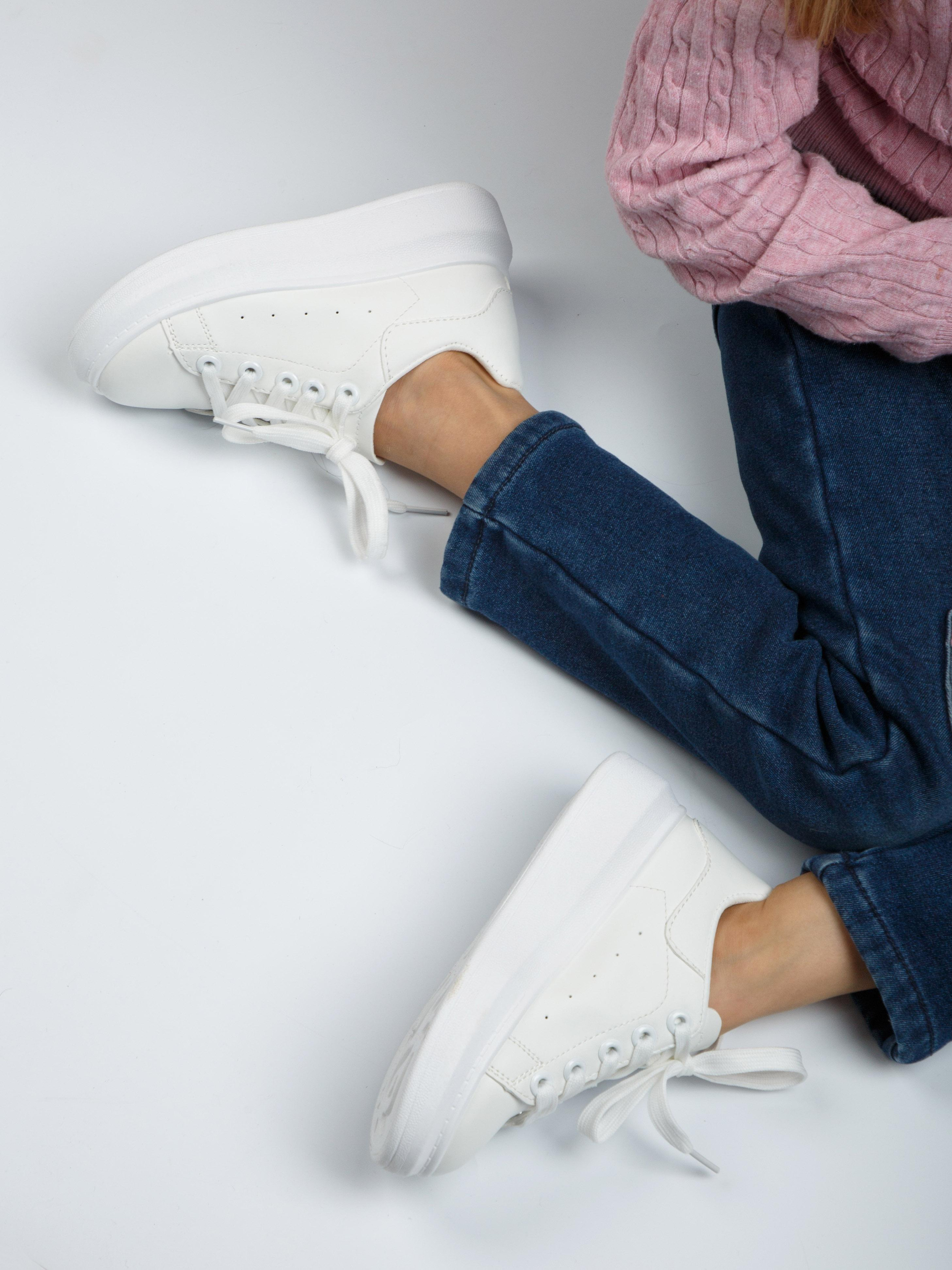 Обувь сумки и аксессуары на моделях. ФОТО И ВИДЕО КОНТЕНТ ДЛЯ WILDBERRIES, OZON, LAMODA, YANDEX MARKET