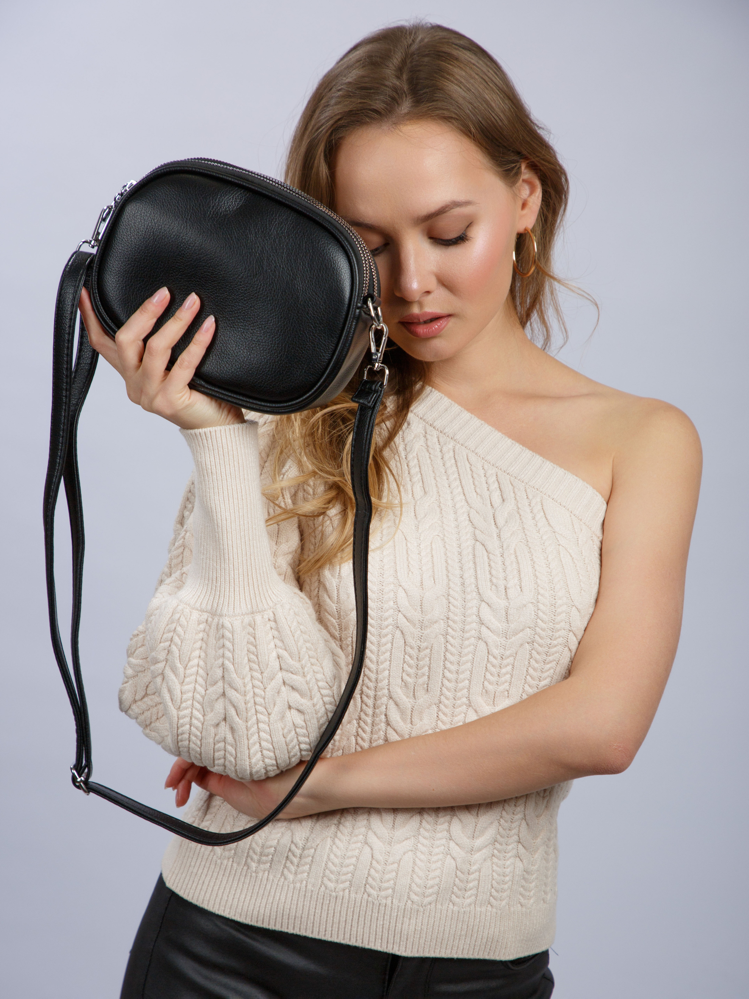 Обувь сумки и аксессуары на моделях. ФОТО И ВИДЕО КОНТЕНТ ДЛЯ WILDBERRIES, OZON, LAMODA, YANDEX MARKET