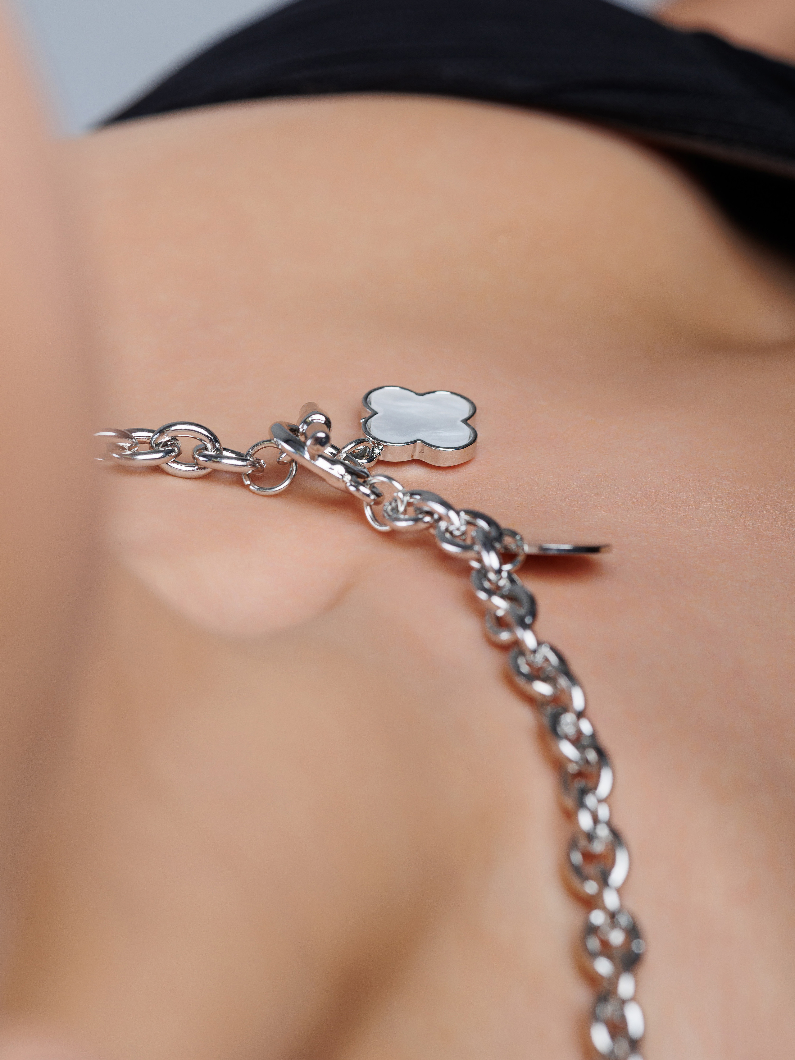 Бижутерия и украшения на моделях. ФОТО И ВИДЕО КОНТЕНТ ДЛЯ WILDBERRIES, OZON, LAMODA, YANDEX MARKET