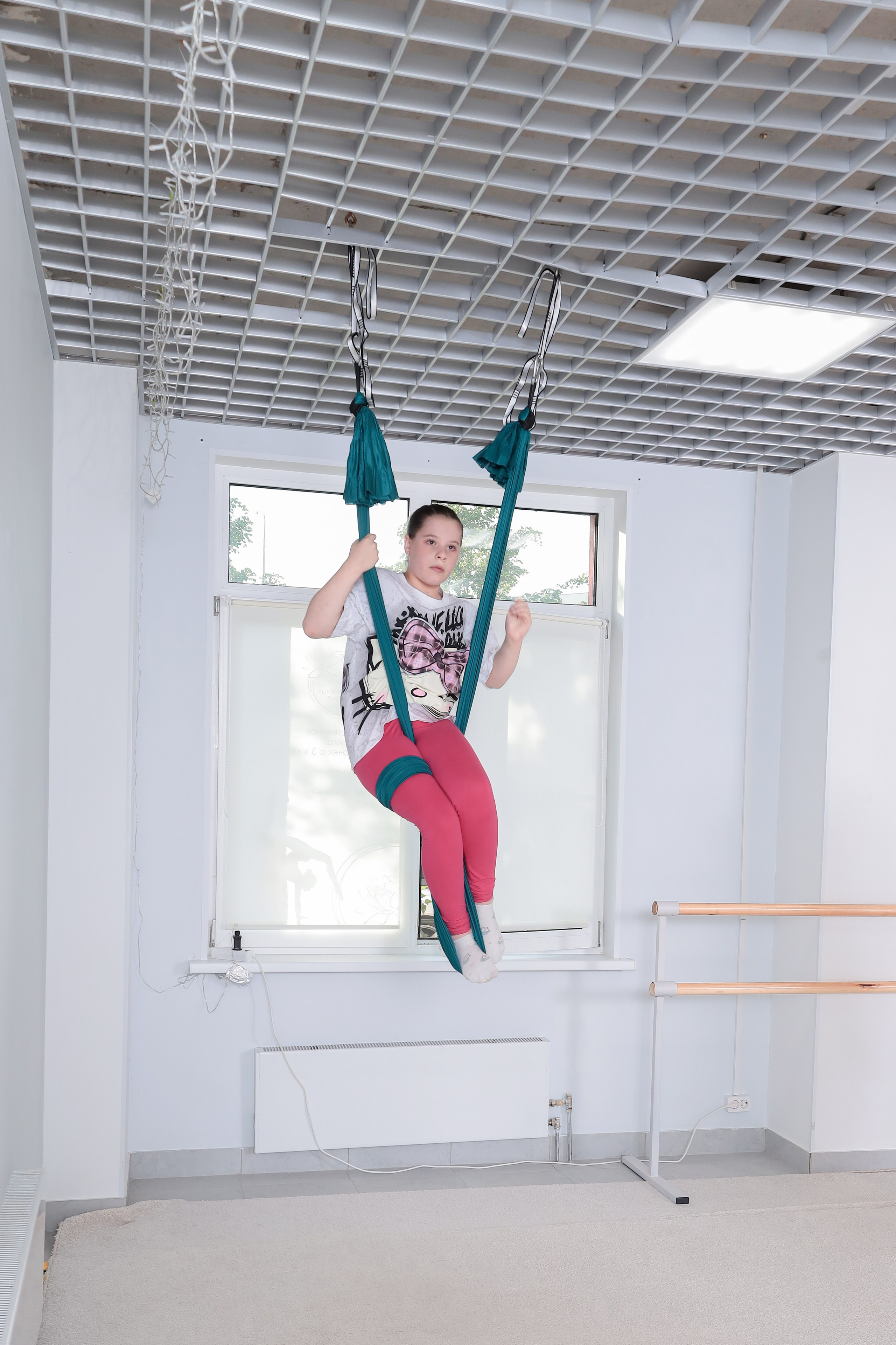 Детская аэройога. Фотограф Надршина Лилия