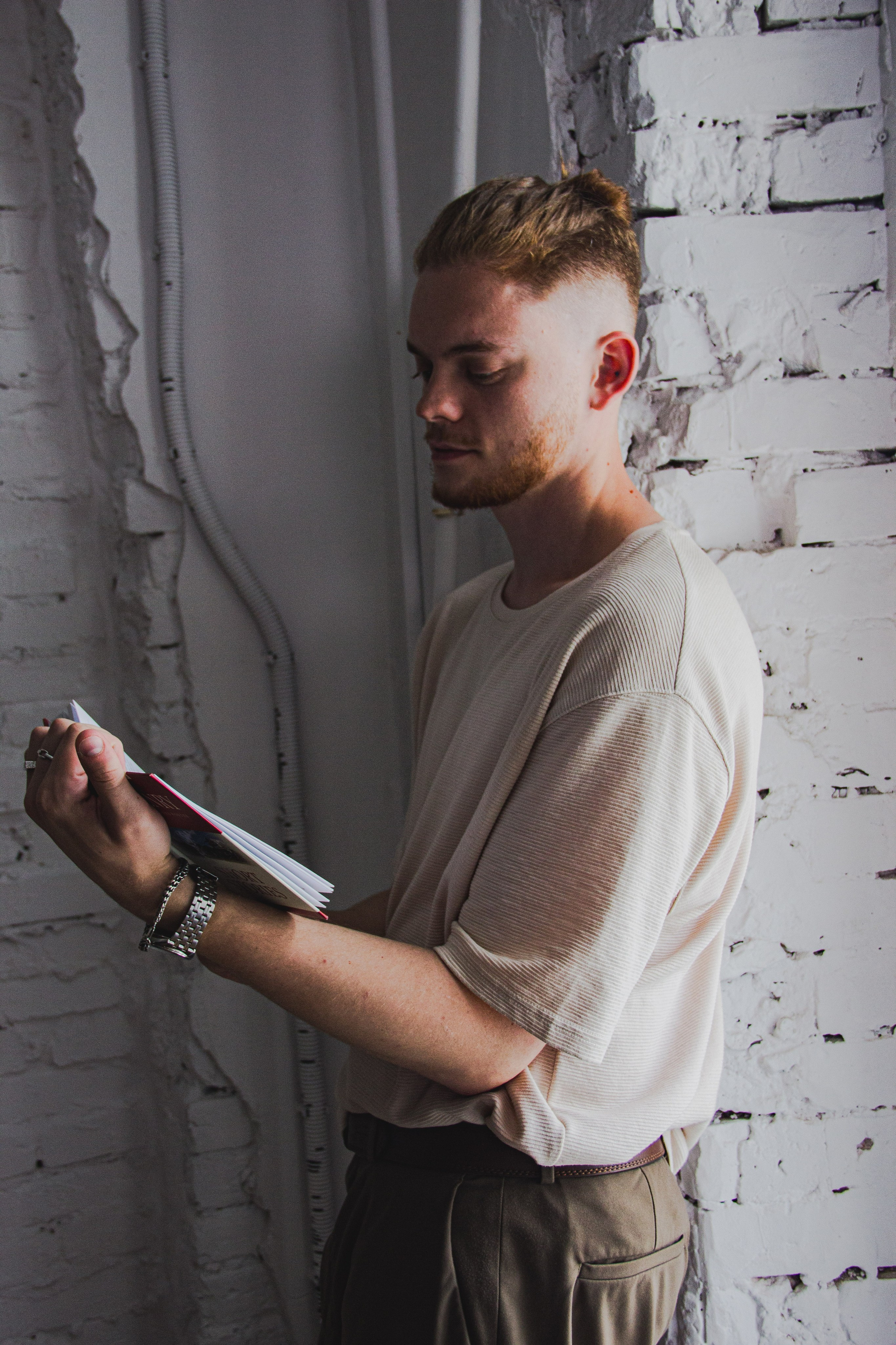 «Портреты и творческие фото в студии с использованием современного оборудования»