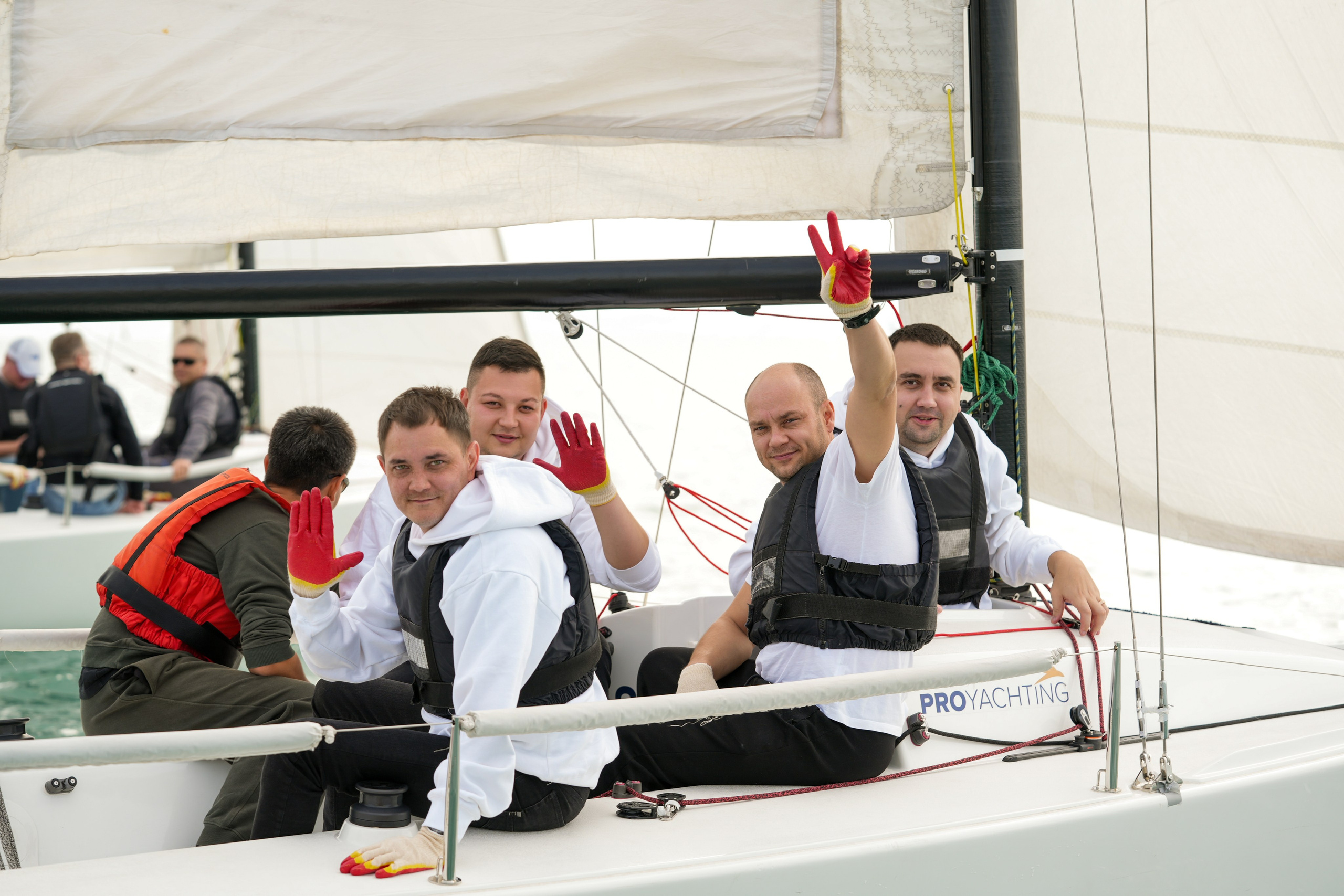 Яхтенная регата для компании Агрегатка. Репортажный фотограф в Красной Поляне и Сочи Павлюченко Екатерина