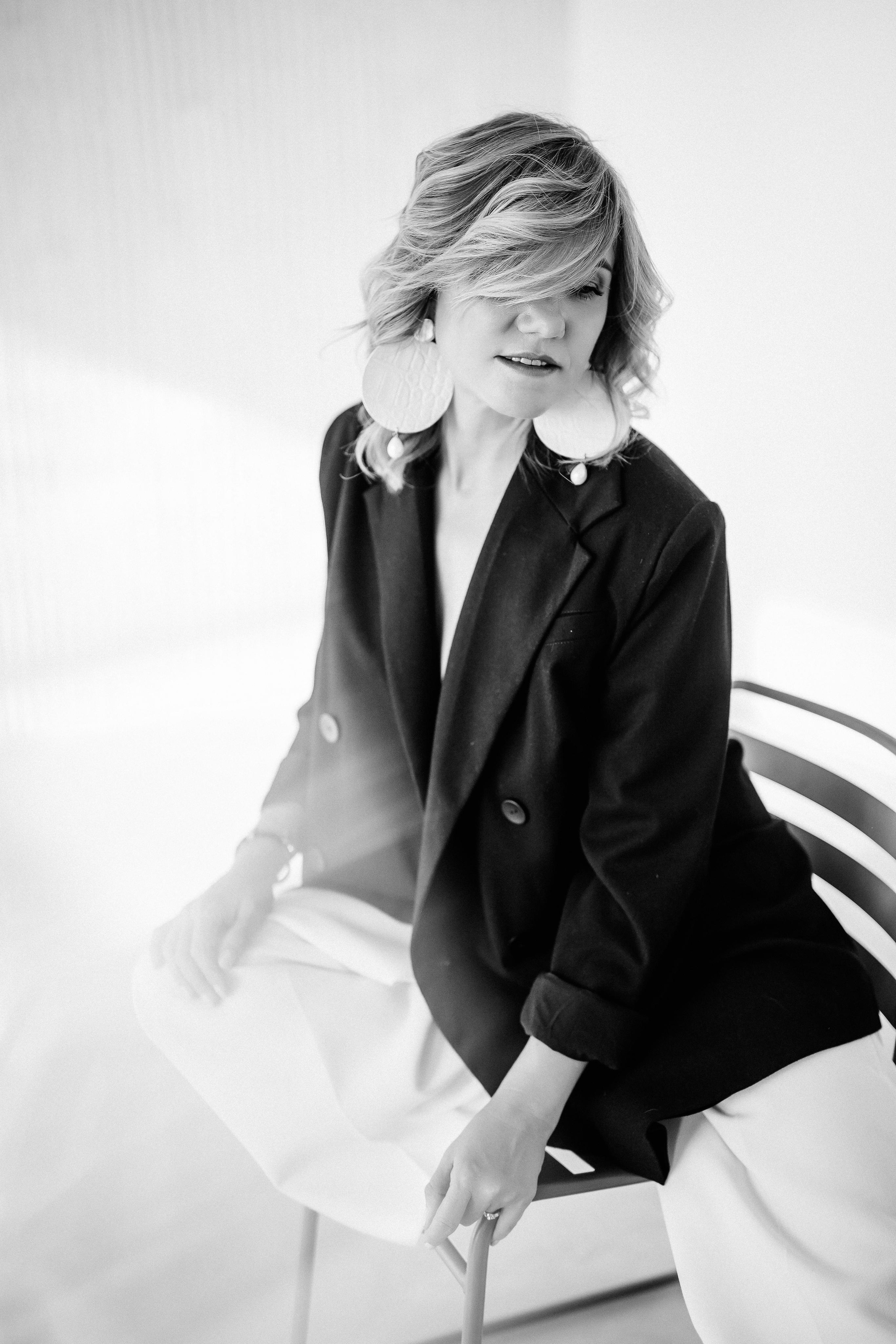 Ludmila, pure light. Портретный женский фотограф Минск Беларусь Алена Янович