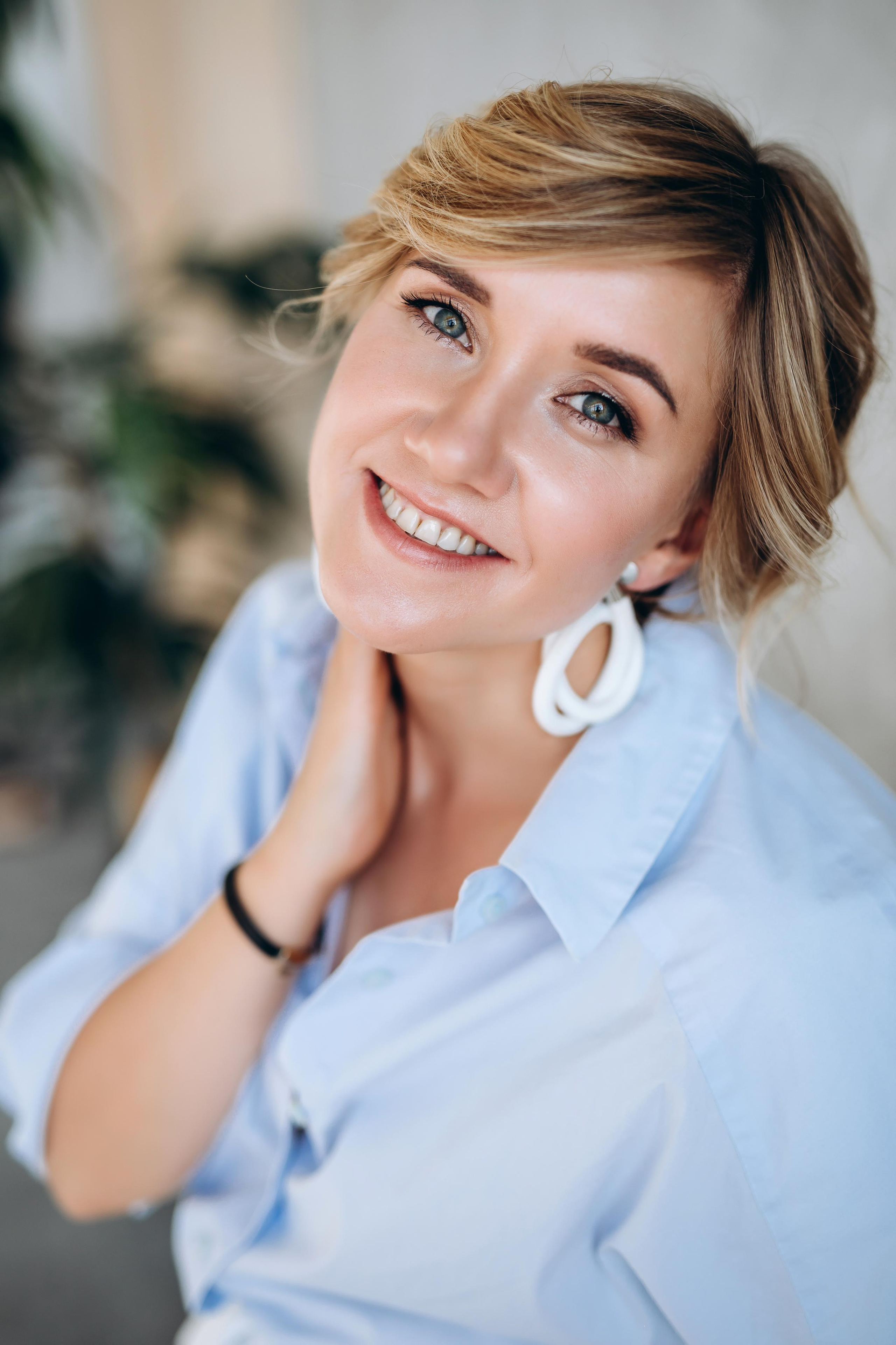 Ludmila, pure light. Портретный женский фотограф Минск Беларусь Алена Янович