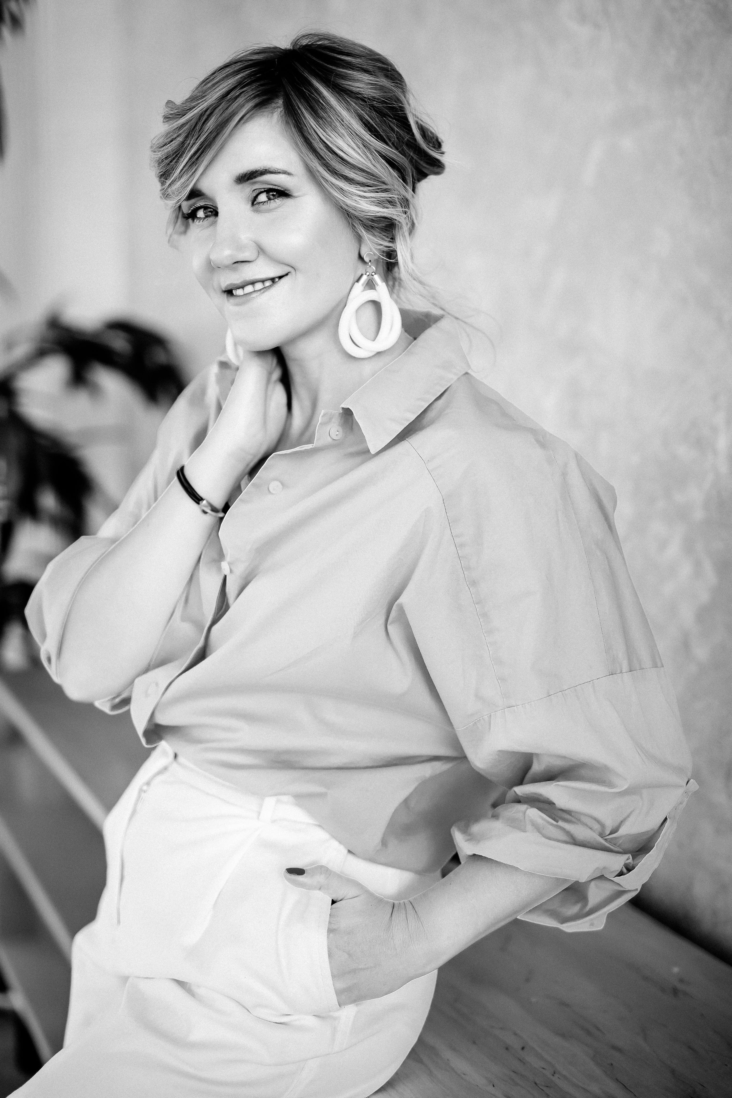 Ludmila, pure light. Портретный женский фотограф Минск Беларусь Алена Янович