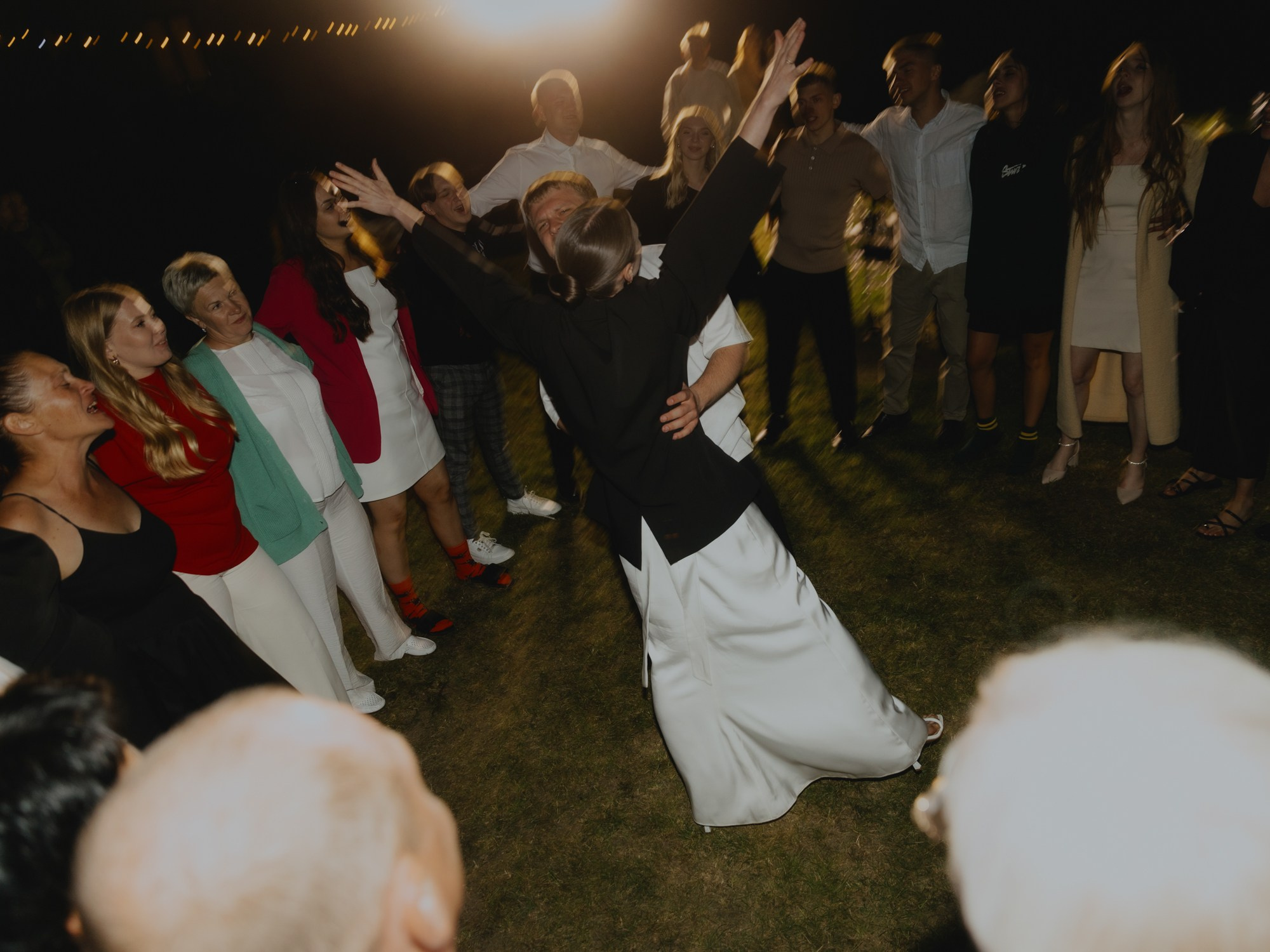 Лиза и Илья (полный день). Свадебные фотографы в Гомеле и Минске Сергей и Анастасия Фещенок