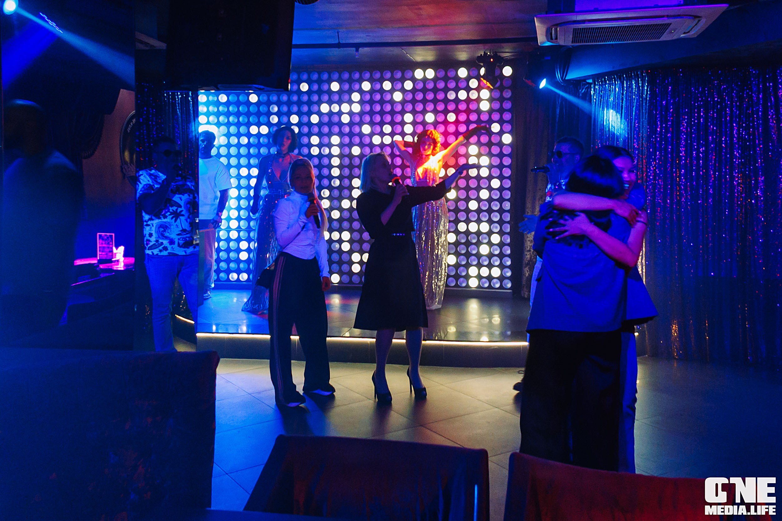 Фоторепортаж в караоке-клубе Эйфория. One Media Life: фоторепортажи, фотоотчеты с мероприятий и заведений