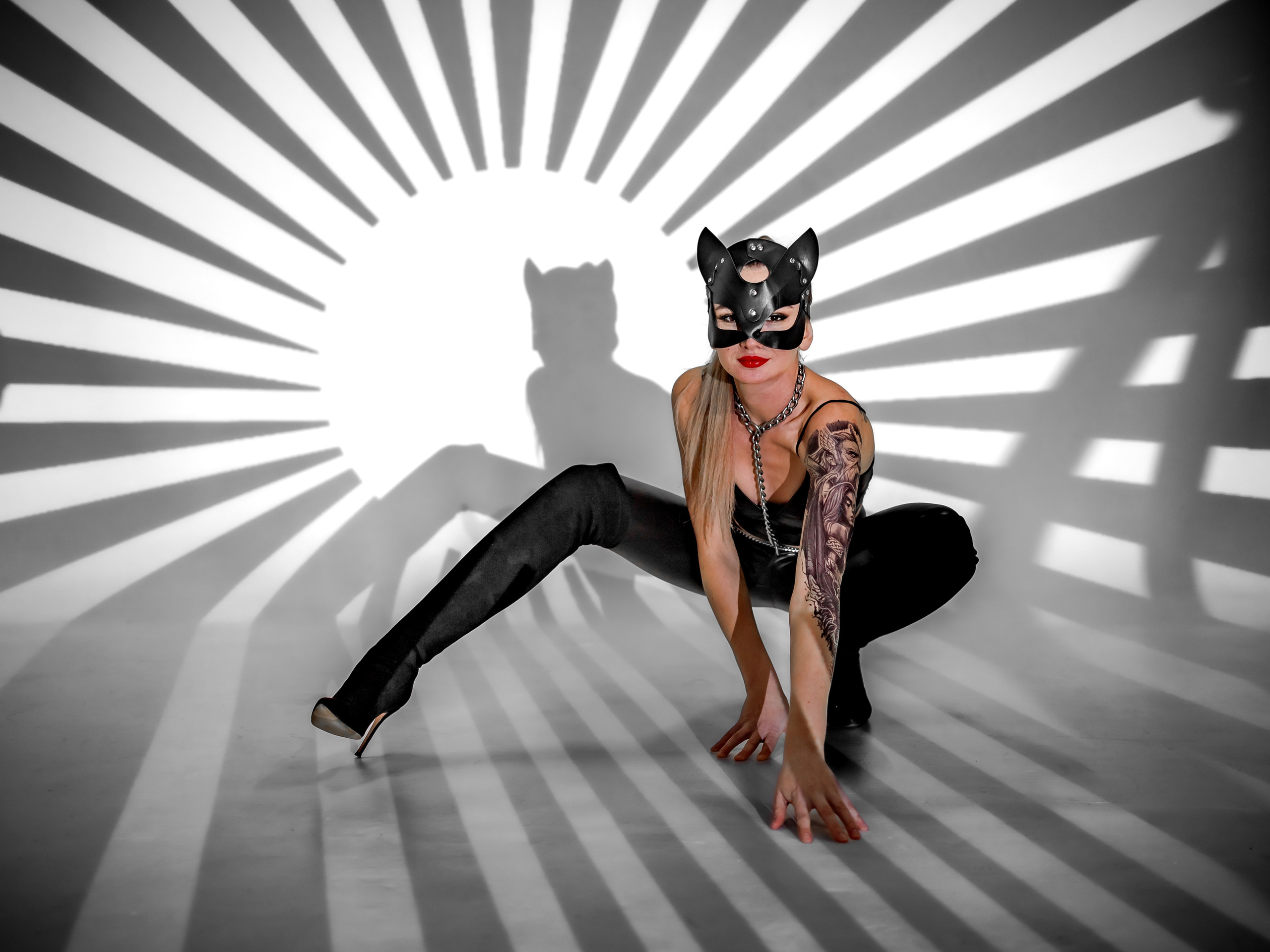 Дарья фотосъемка с проектором. Ирина Мезенцева | Женский и предметный фотограф | г. Омск