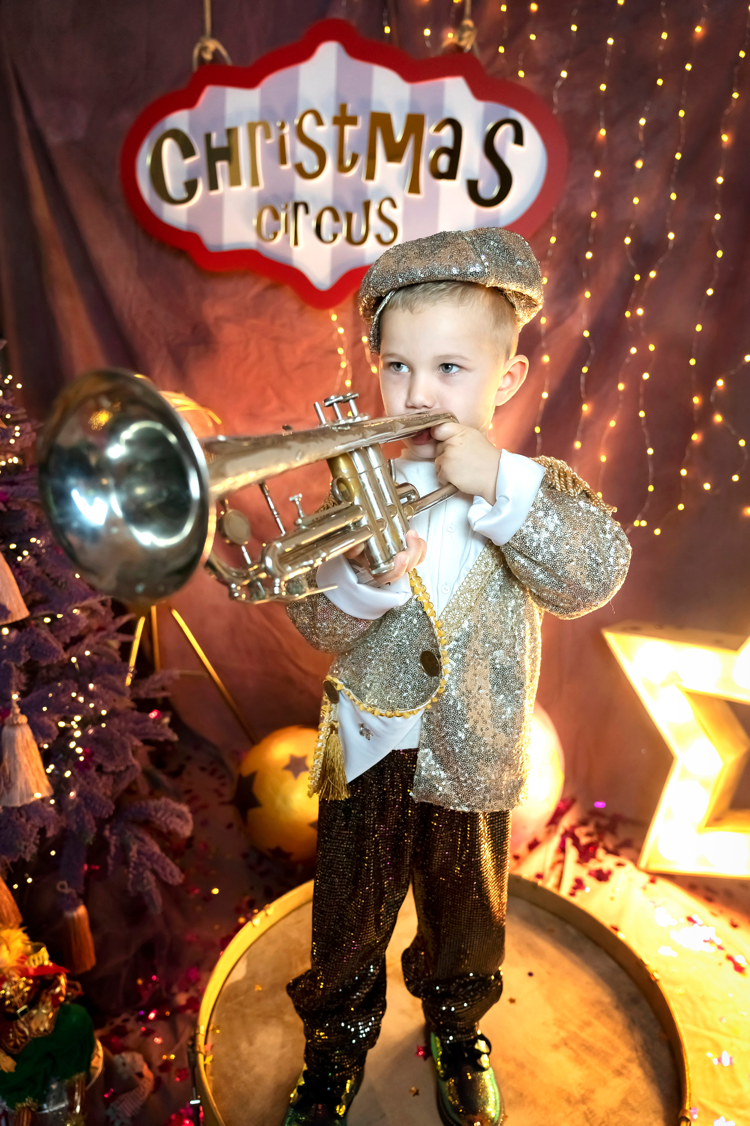 Новогодний цирк!. Главная