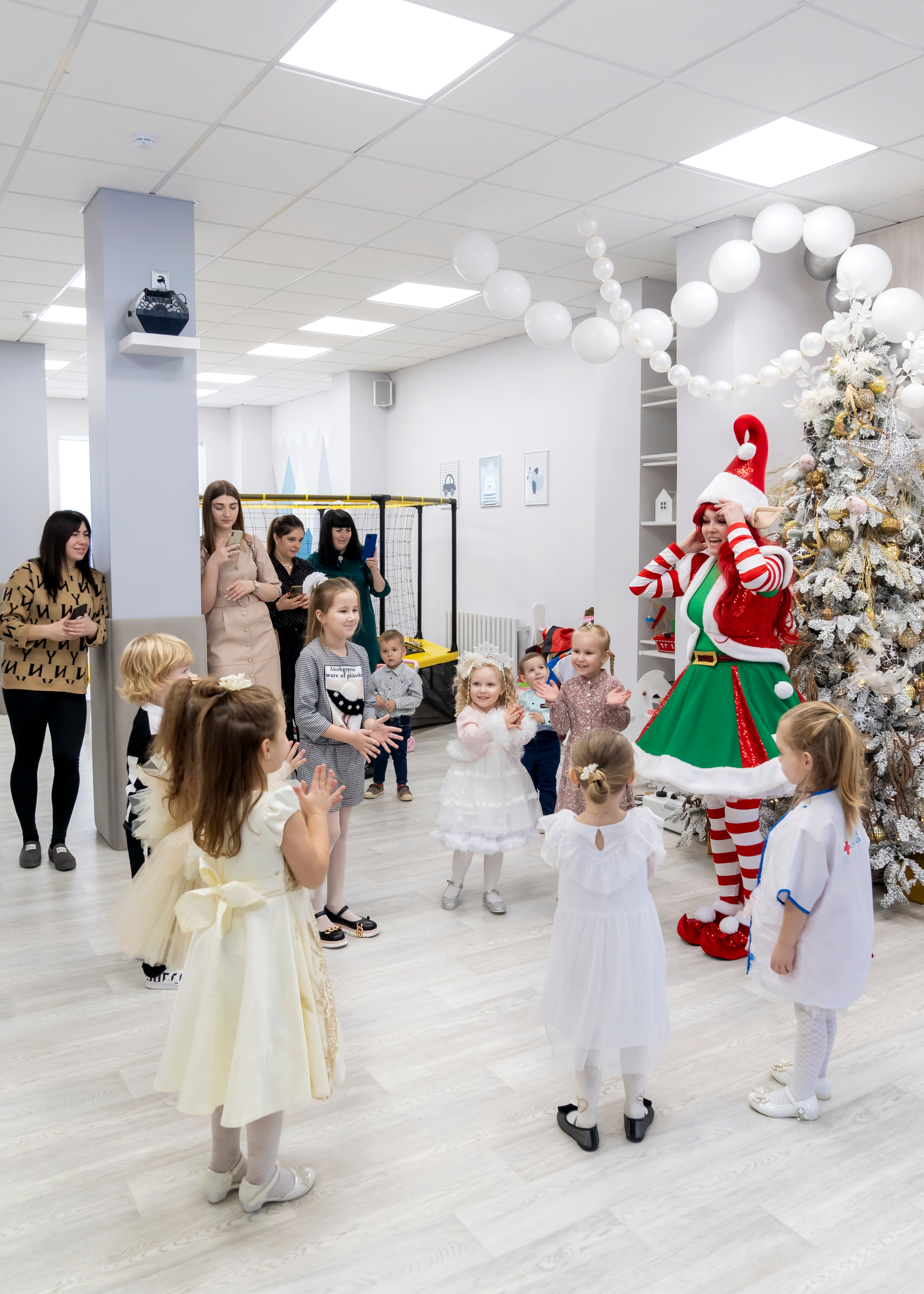 Утренник в Домми. Главная