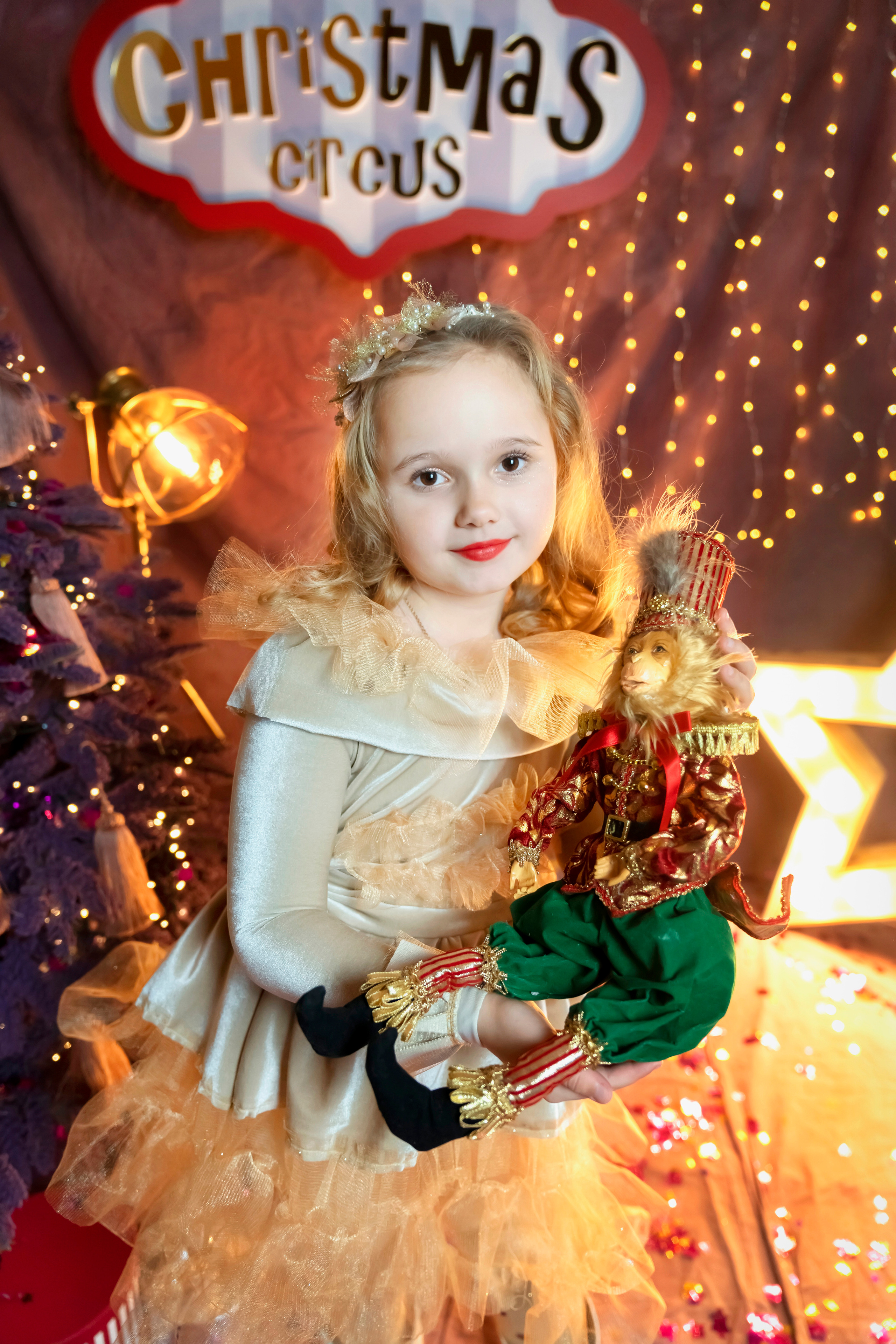 Новогодний цирк!. Главная